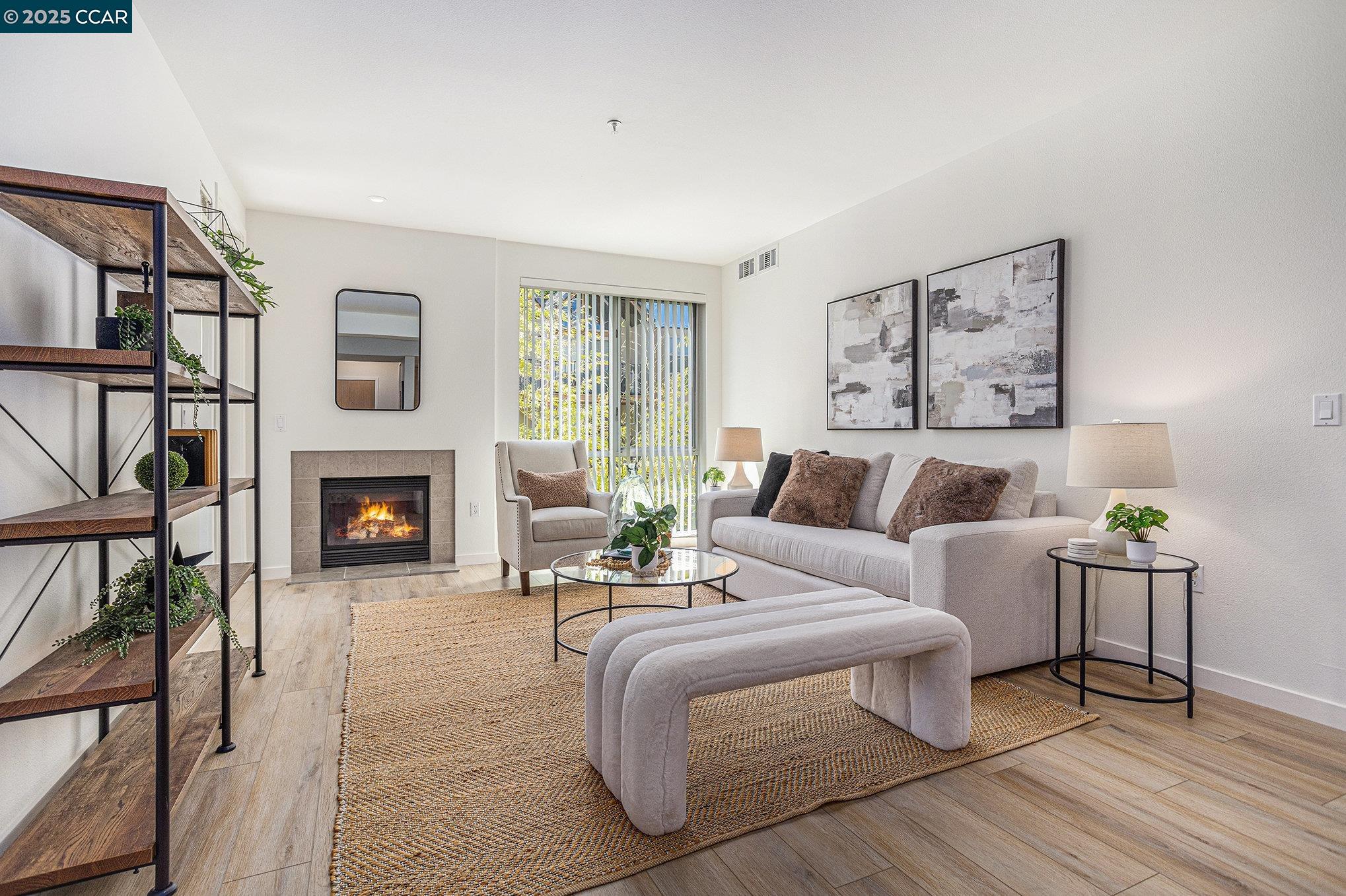 Detail Gallery Image 2 of 36 For 1655 N California Blvd #338,  Walnut Creek,  CA 94596 - 2 Beds | 2 Baths