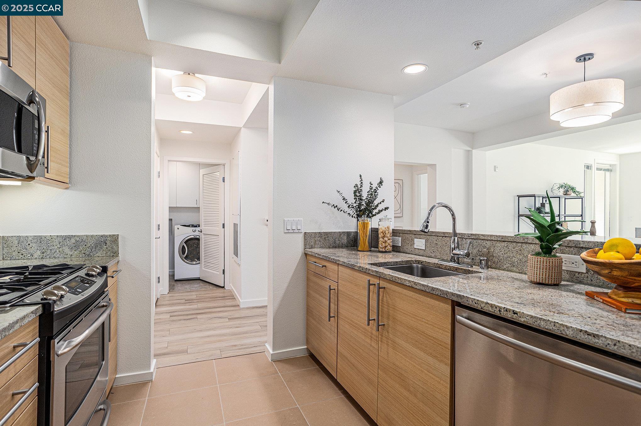 Detail Gallery Image 11 of 36 For 1655 N California Blvd #338,  Walnut Creek,  CA 94596 - 2 Beds | 2 Baths