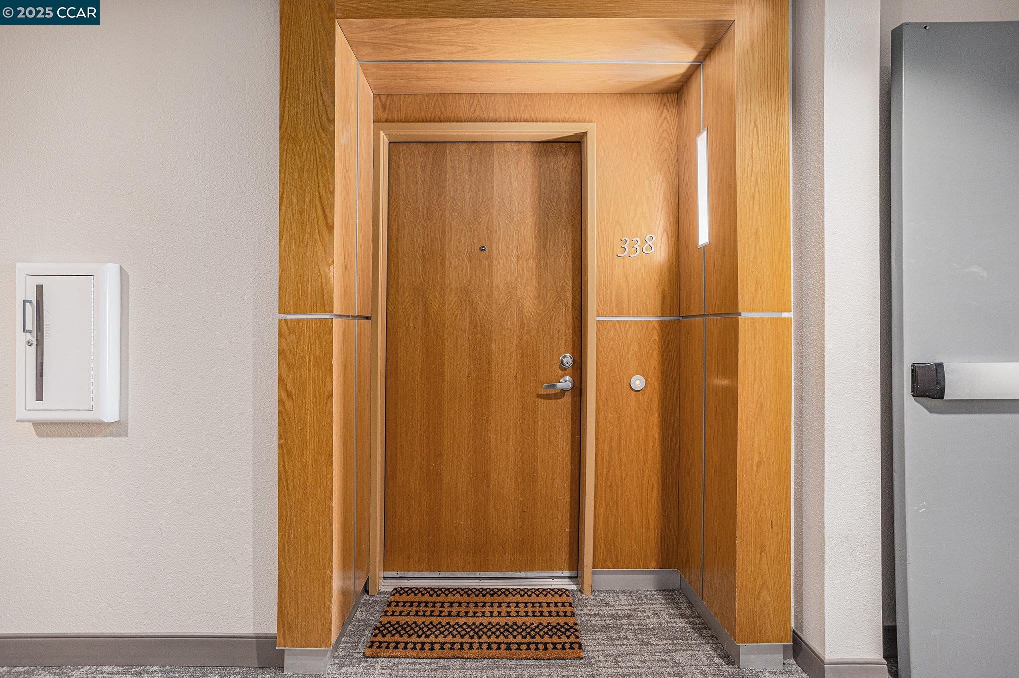 Detail Gallery Image 3 of 36 For 1655 N California Blvd #338,  Walnut Creek,  CA 94596 - 2 Beds | 2 Baths