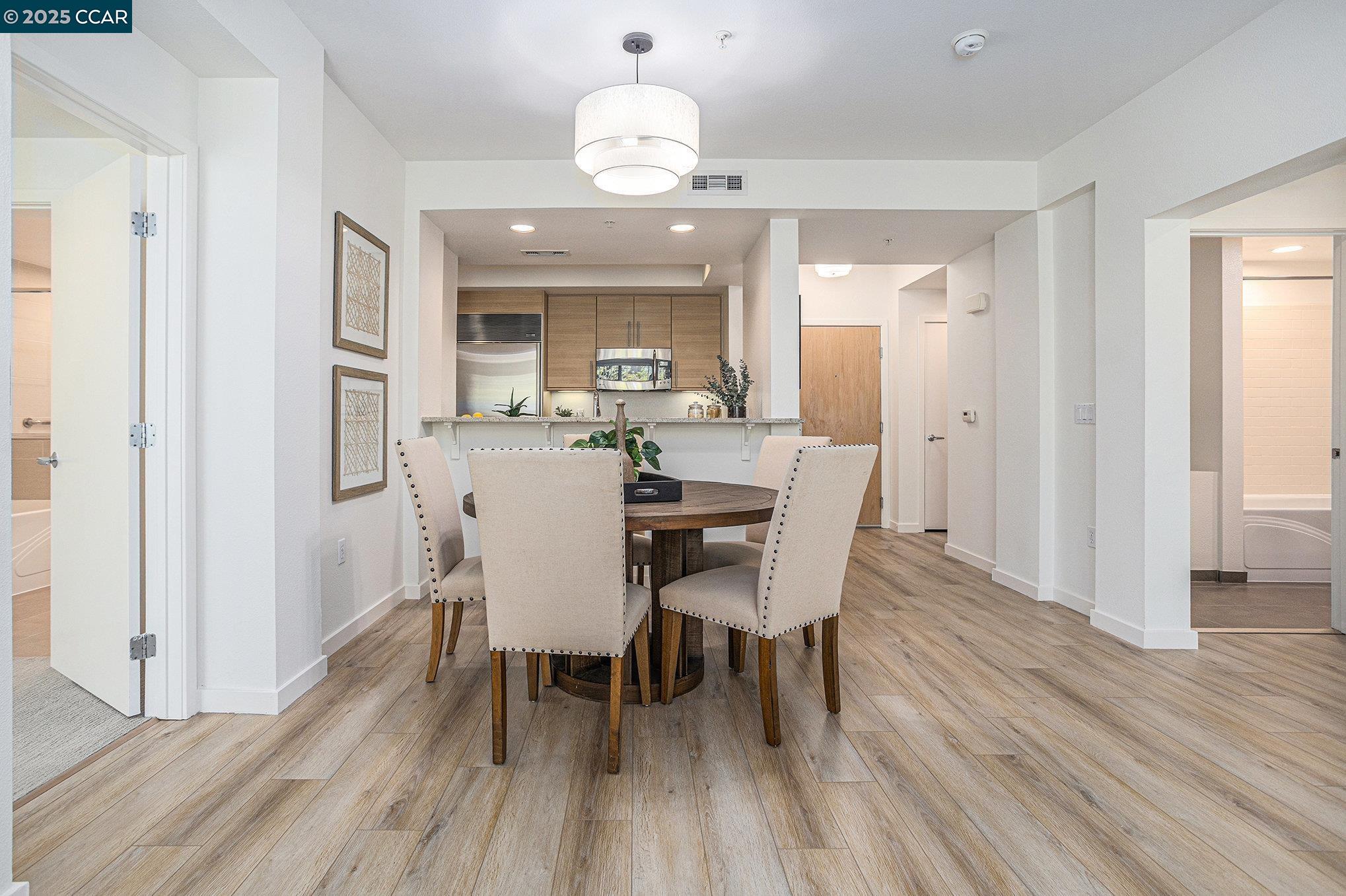 Detail Gallery Image 9 of 36 For 1655 N California Blvd #338,  Walnut Creek,  CA 94596 - 2 Beds | 2 Baths