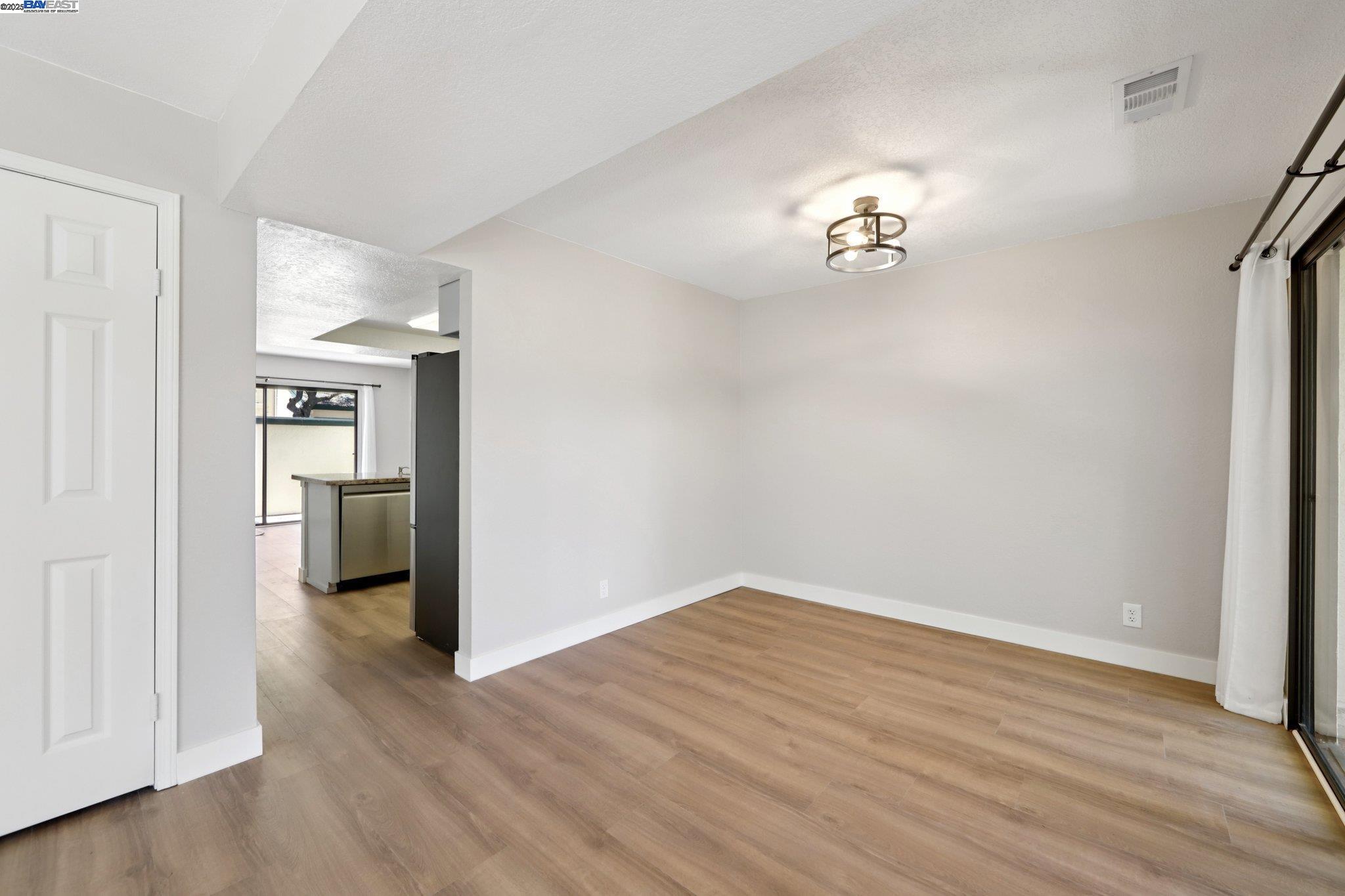 Photo #16: 41108207 Listing: Photo #16
