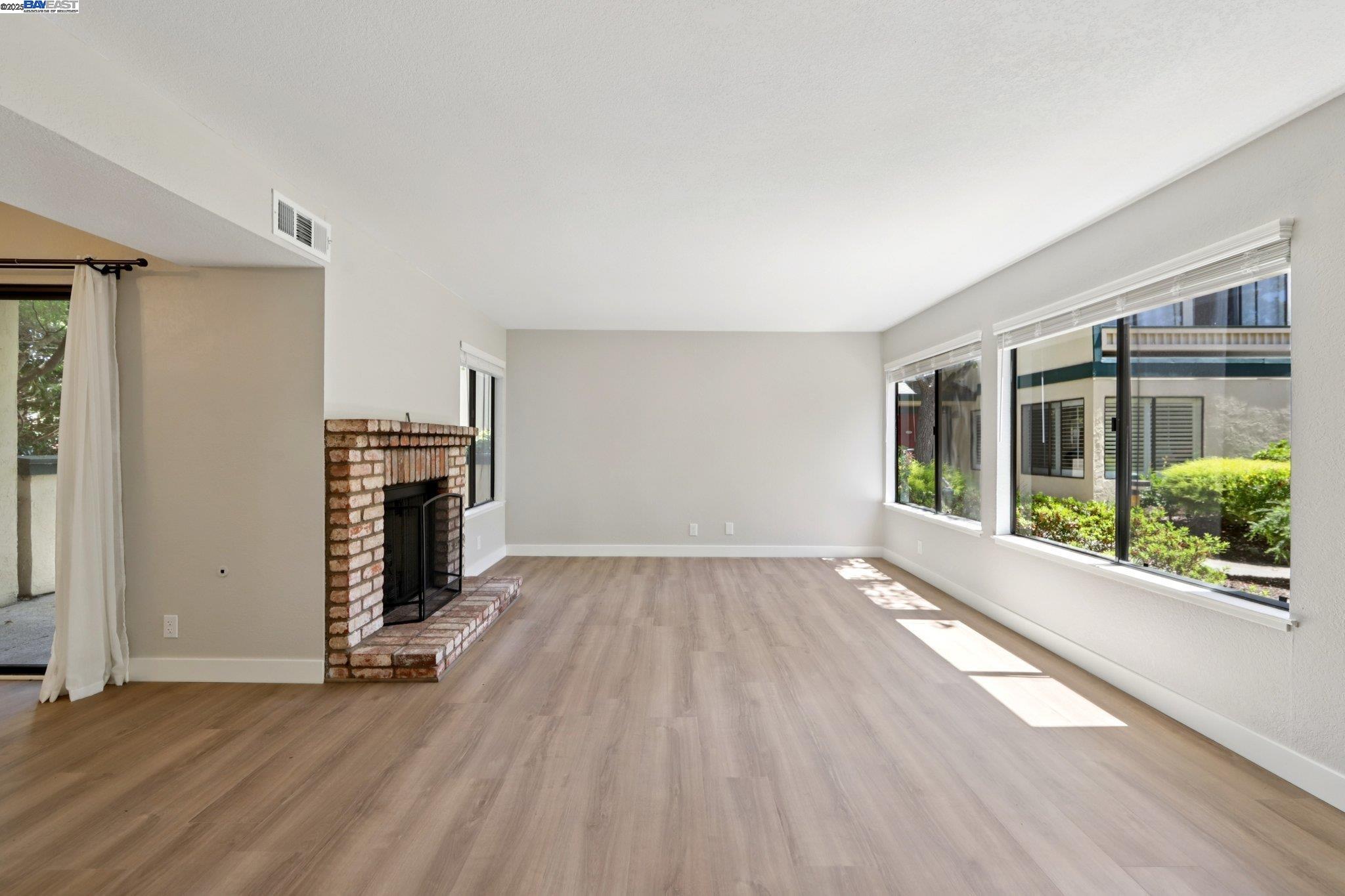 Photo #10: 41108207 Listing: Photo #10