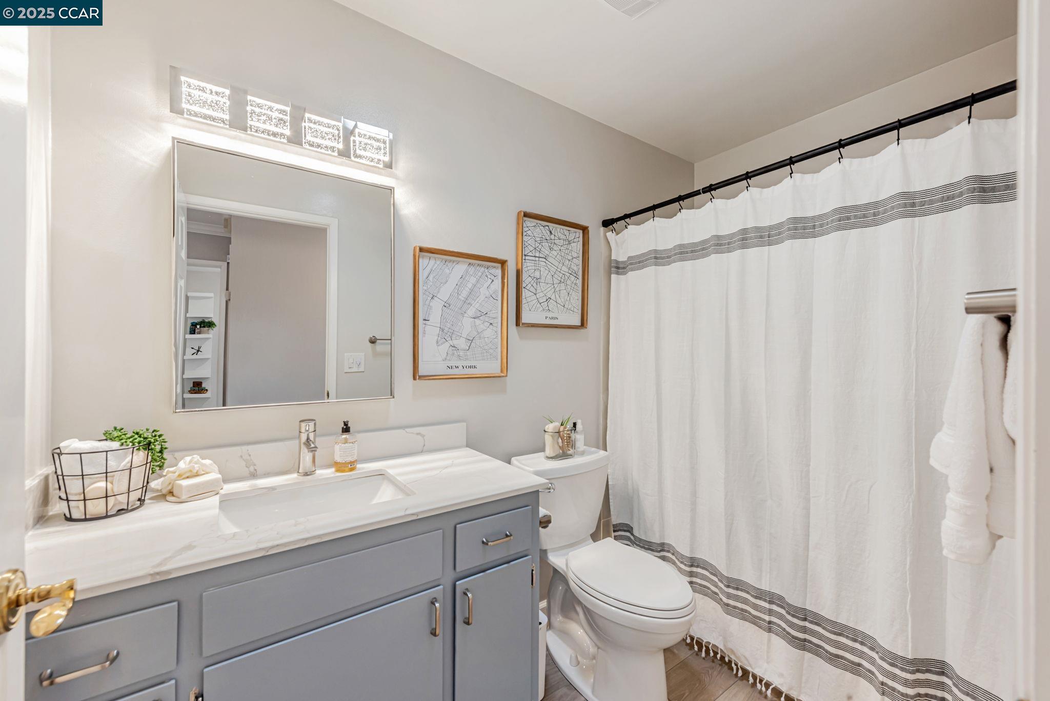 Detail Gallery Image 31 of 52 For 10540 Englewood Dr, Oakland,  CA 94605 - 3 Beds | 2 Baths