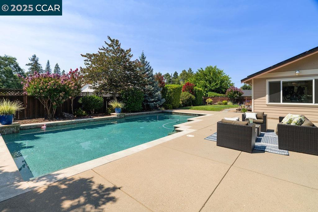 Detail Gallery Image 49 of 60 For 221 El Sobrante Dr, Danville,  CA 94526 - 4 Beds | 6 Baths