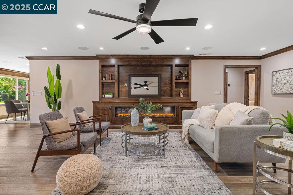 Detail Gallery Image 10 of 60 For 221 El Sobrante Dr, Danville,  CA 94526 - 4 Beds | 6 Baths