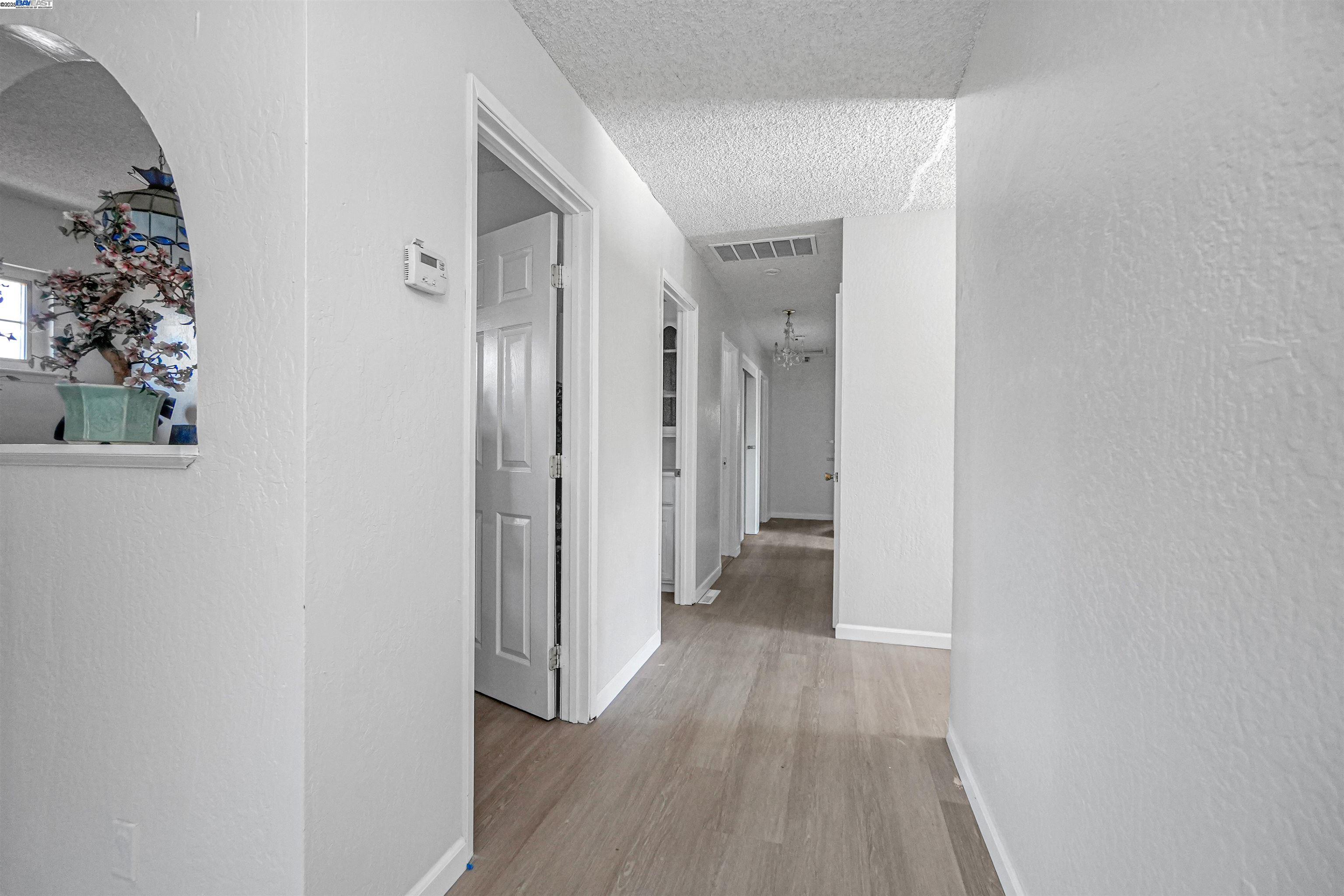 Detail Gallery Image 16 of 56 For 512 Teasdale Pl, Hayward,  CA 94544 - 6 Beds | 3 Baths