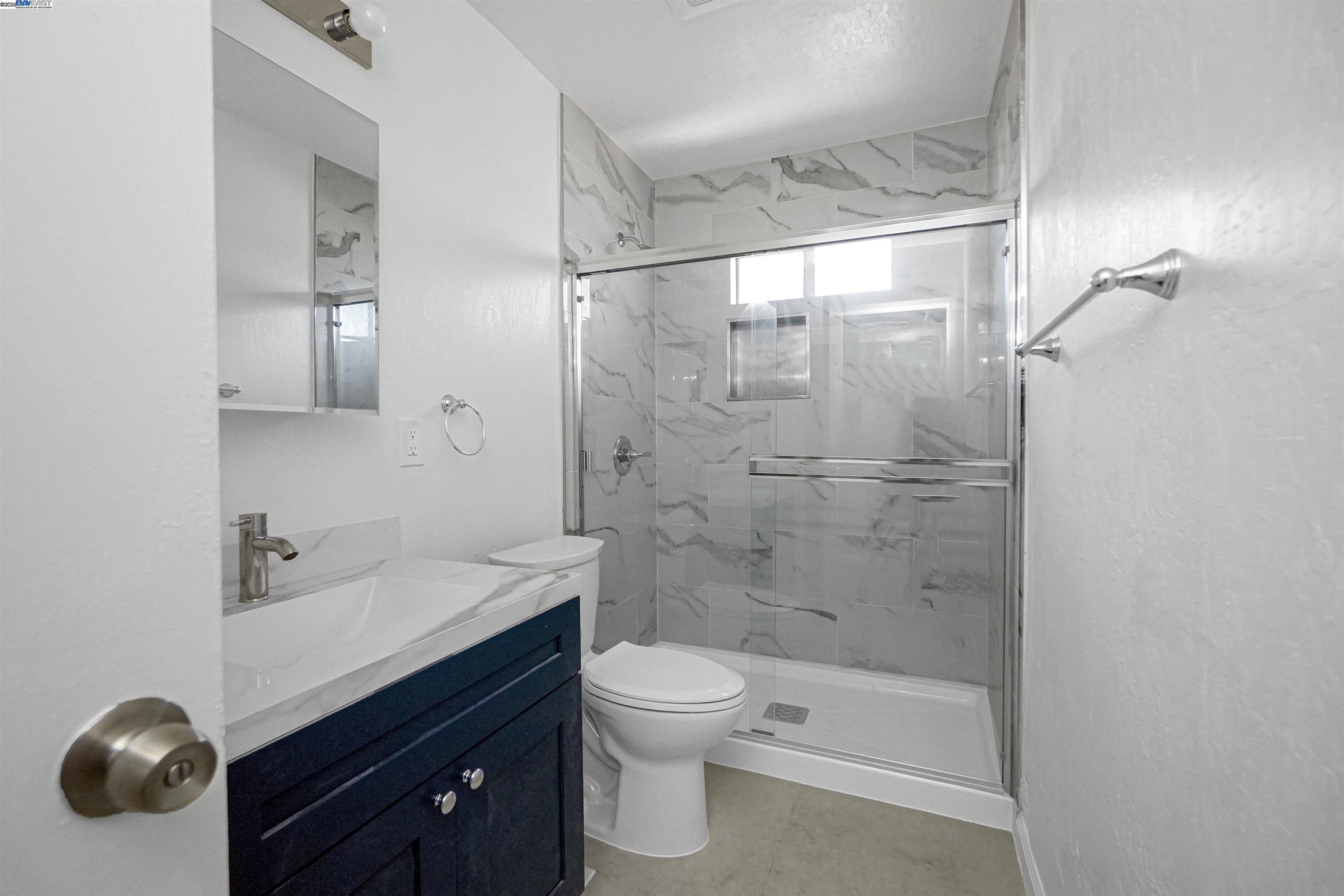 Detail Gallery Image 19 of 56 For 512 Teasdale Pl, Hayward,  CA 94544 - 6 Beds | 3 Baths
