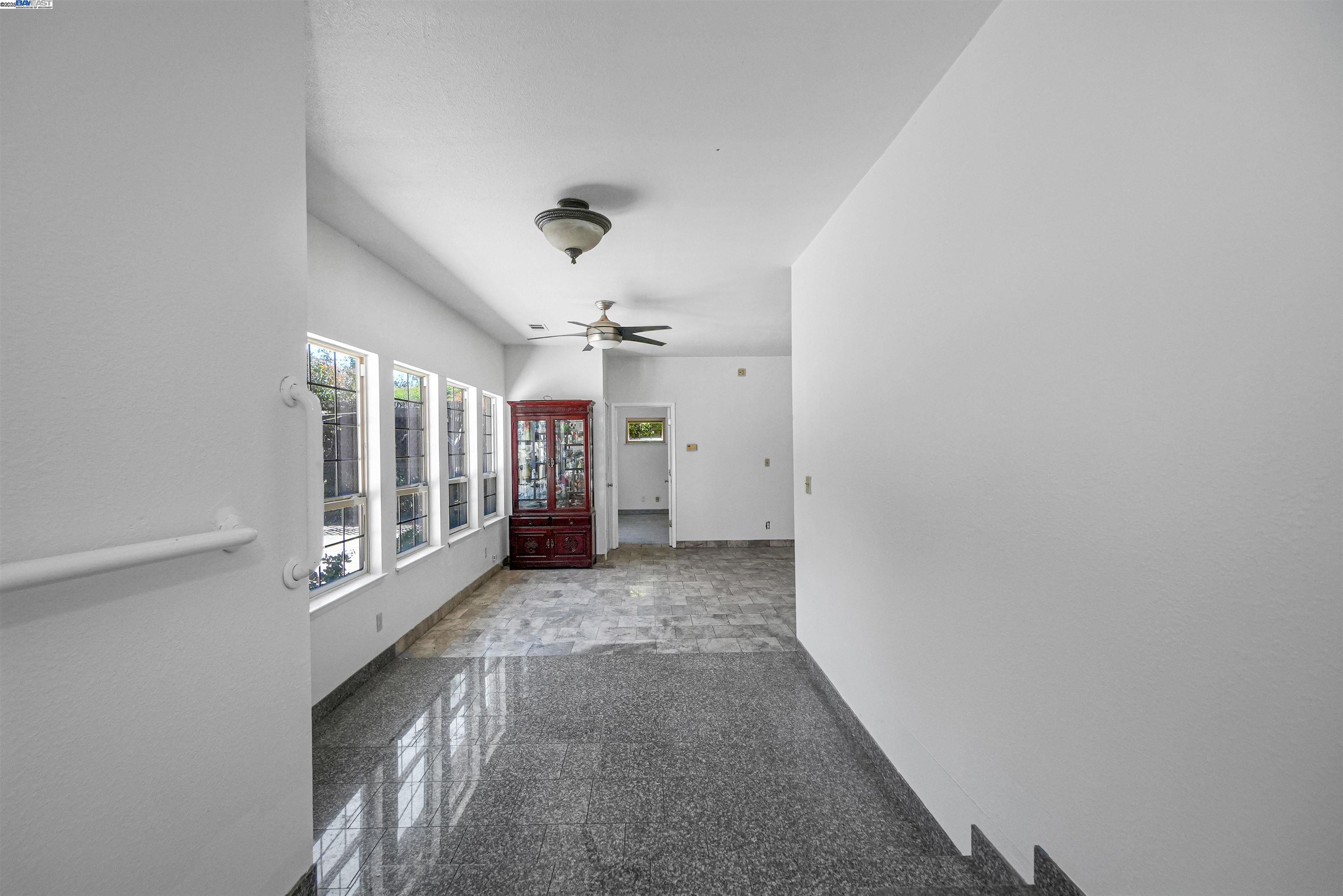 Detail Gallery Image 25 of 56 For 512 Teasdale Pl, Hayward,  CA 94544 - 6 Beds | 3 Baths