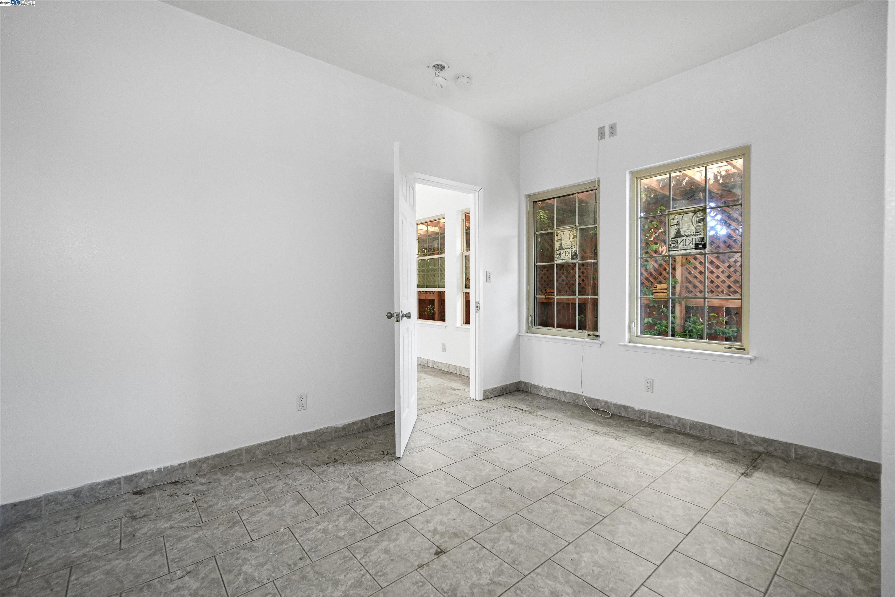 Detail Gallery Image 31 of 56 For 512 Teasdale Pl, Hayward,  CA 94544 - 6 Beds | 3 Baths