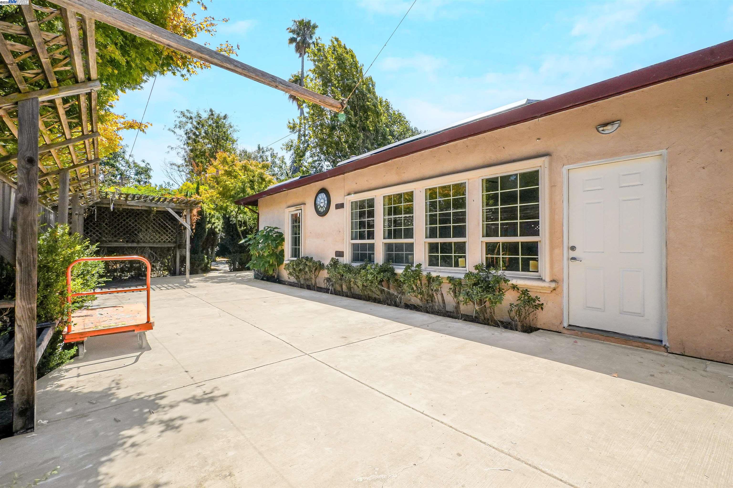 Detail Gallery Image 37 of 56 For 512 Teasdale Pl, Hayward,  CA 94544 - 6 Beds | 3 Baths