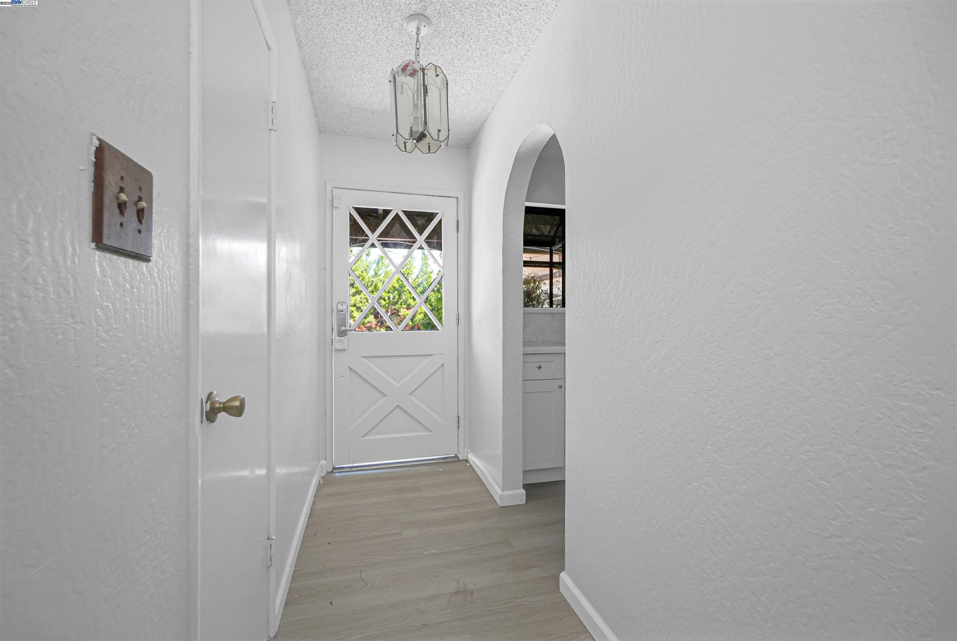 Detail Gallery Image 6 of 56 For 512 Teasdale Pl, Hayward,  CA 94544 - 6 Beds | 3 Baths
