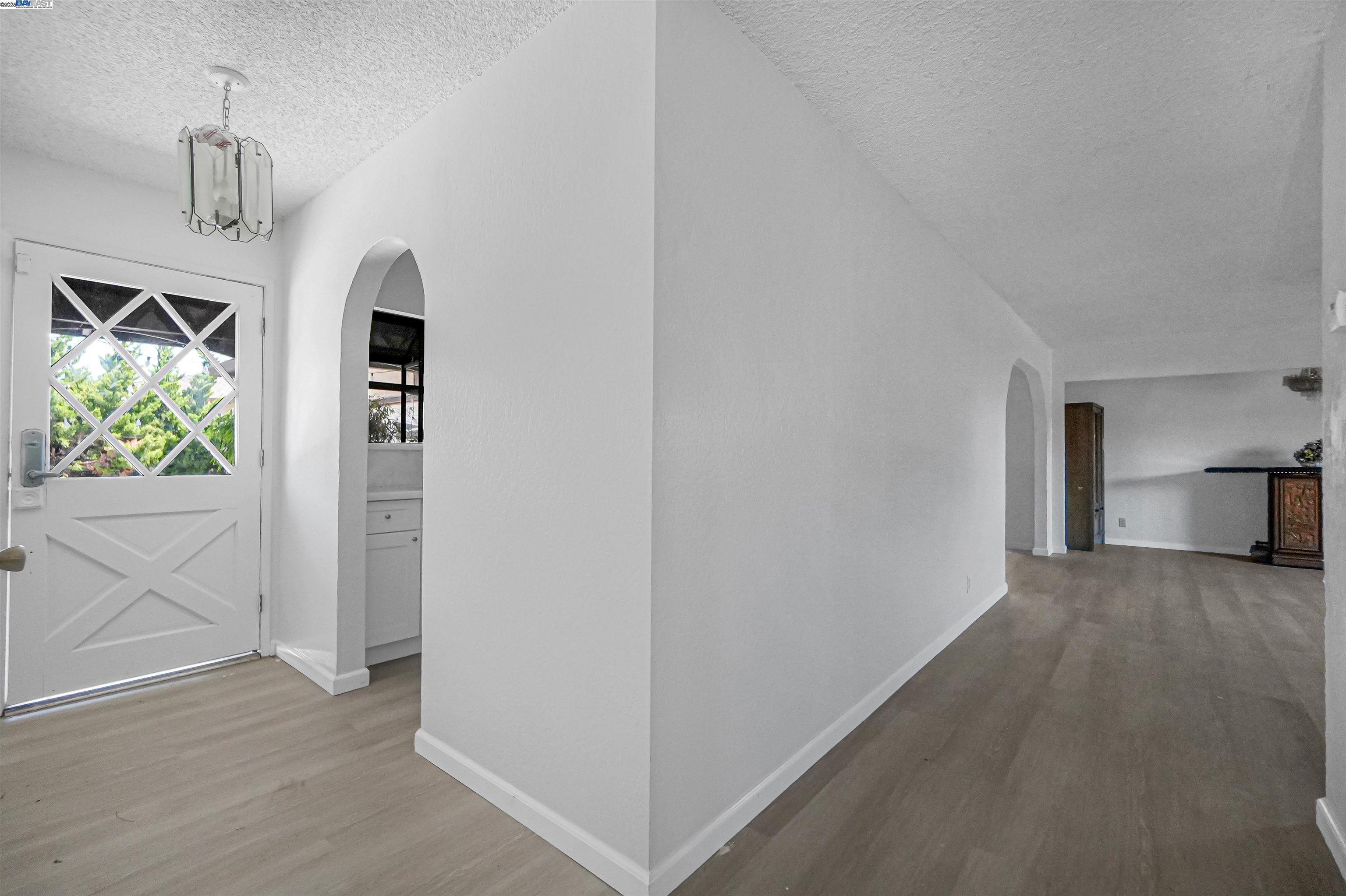 Detail Gallery Image 7 of 56 For 512 Teasdale Pl, Hayward,  CA 94544 - 6 Beds | 3 Baths