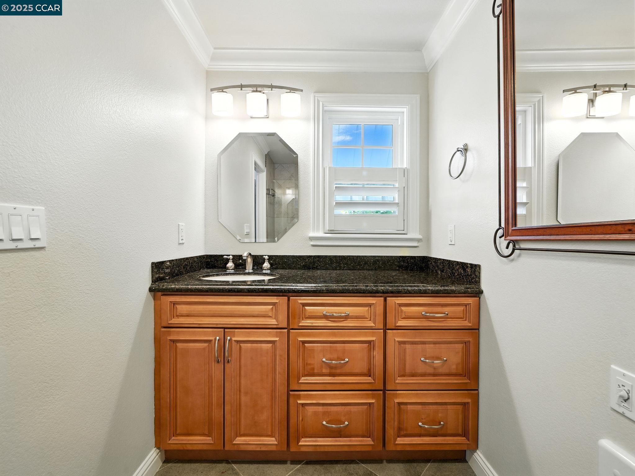 Detail Gallery Image 17 of 41 For 234 Acacia Ln, Alamo,  CA 94507 - 3 Beds | 3 Baths