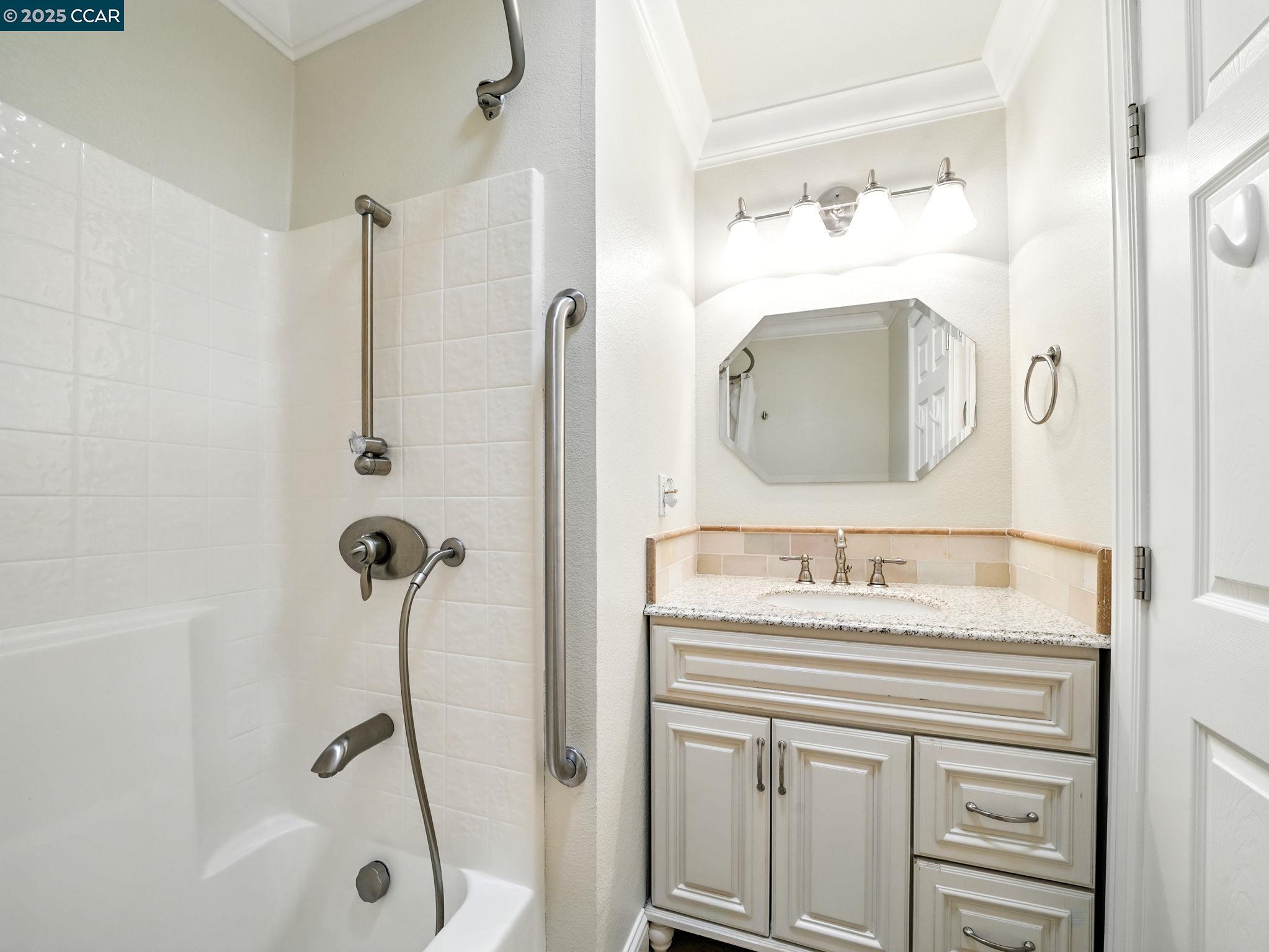Detail Gallery Image 20 of 41 For 234 Acacia Ln, Alamo,  CA 94507 - 3 Beds | 3 Baths