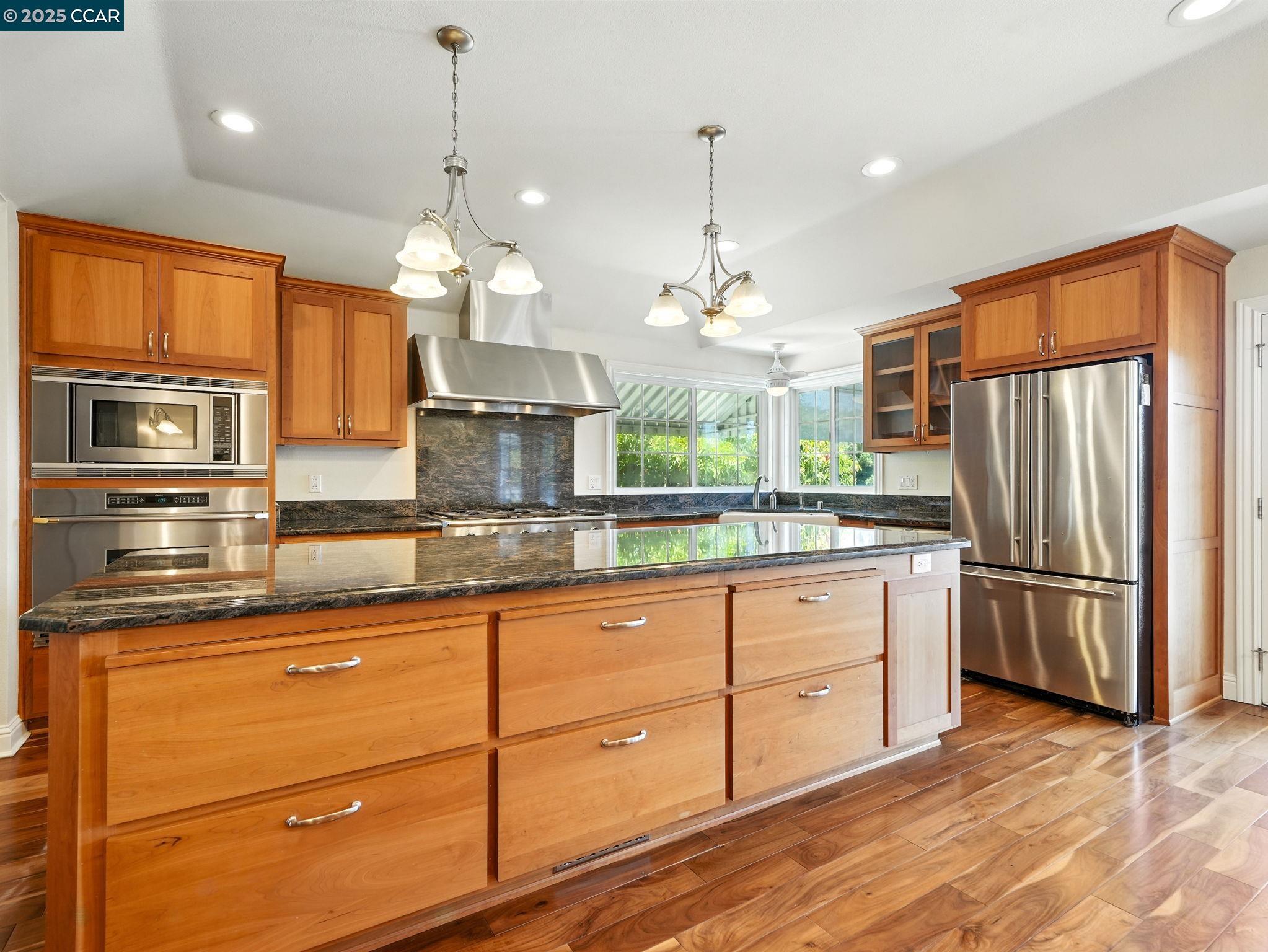 Detail Gallery Image 3 of 41 For 234 Acacia Ln, Alamo,  CA 94507 - 3 Beds | 3 Baths