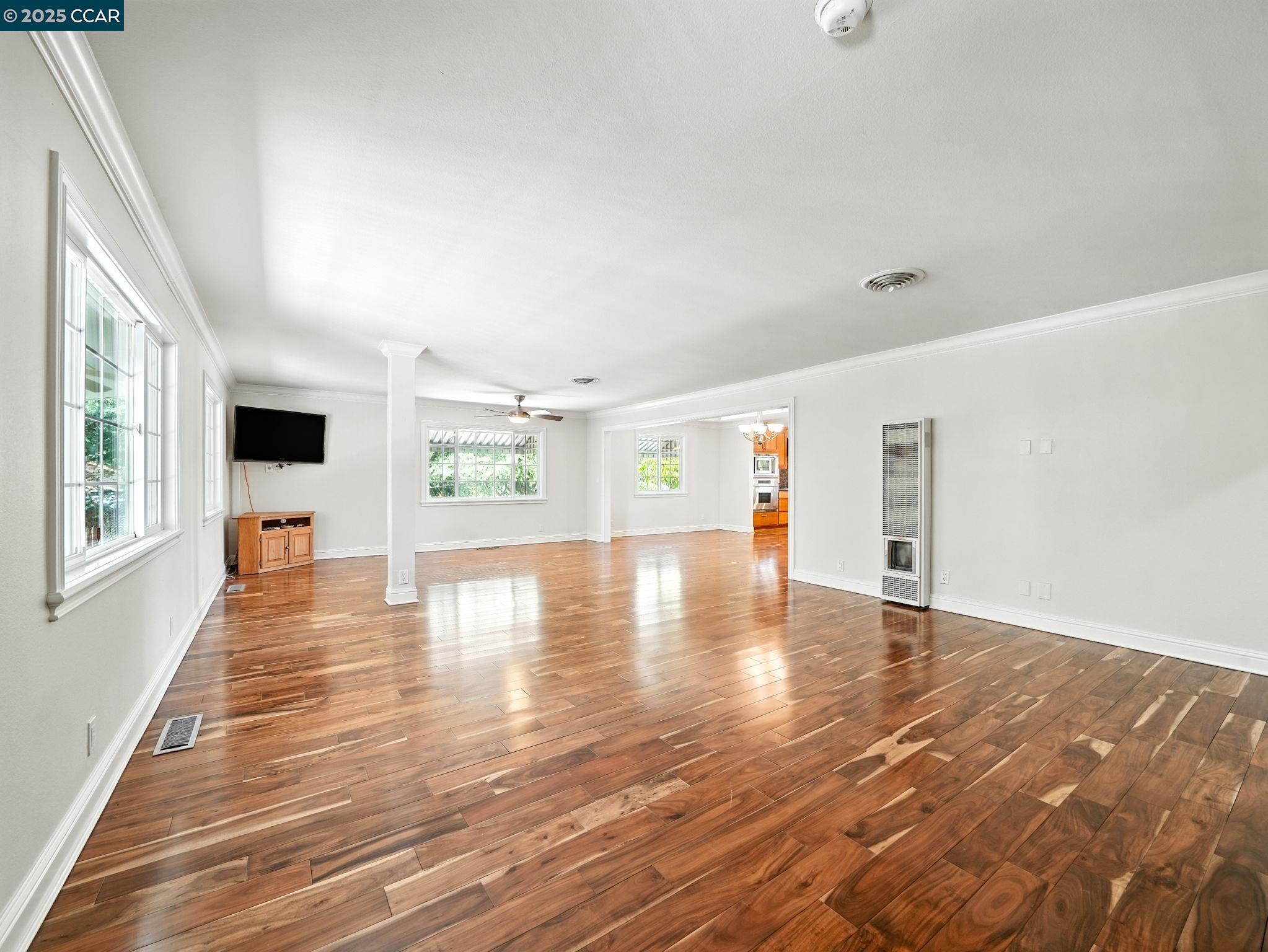 Detail Gallery Image 9 of 41 For 234 Acacia Ln, Alamo,  CA 94507 - 3 Beds | 3 Baths