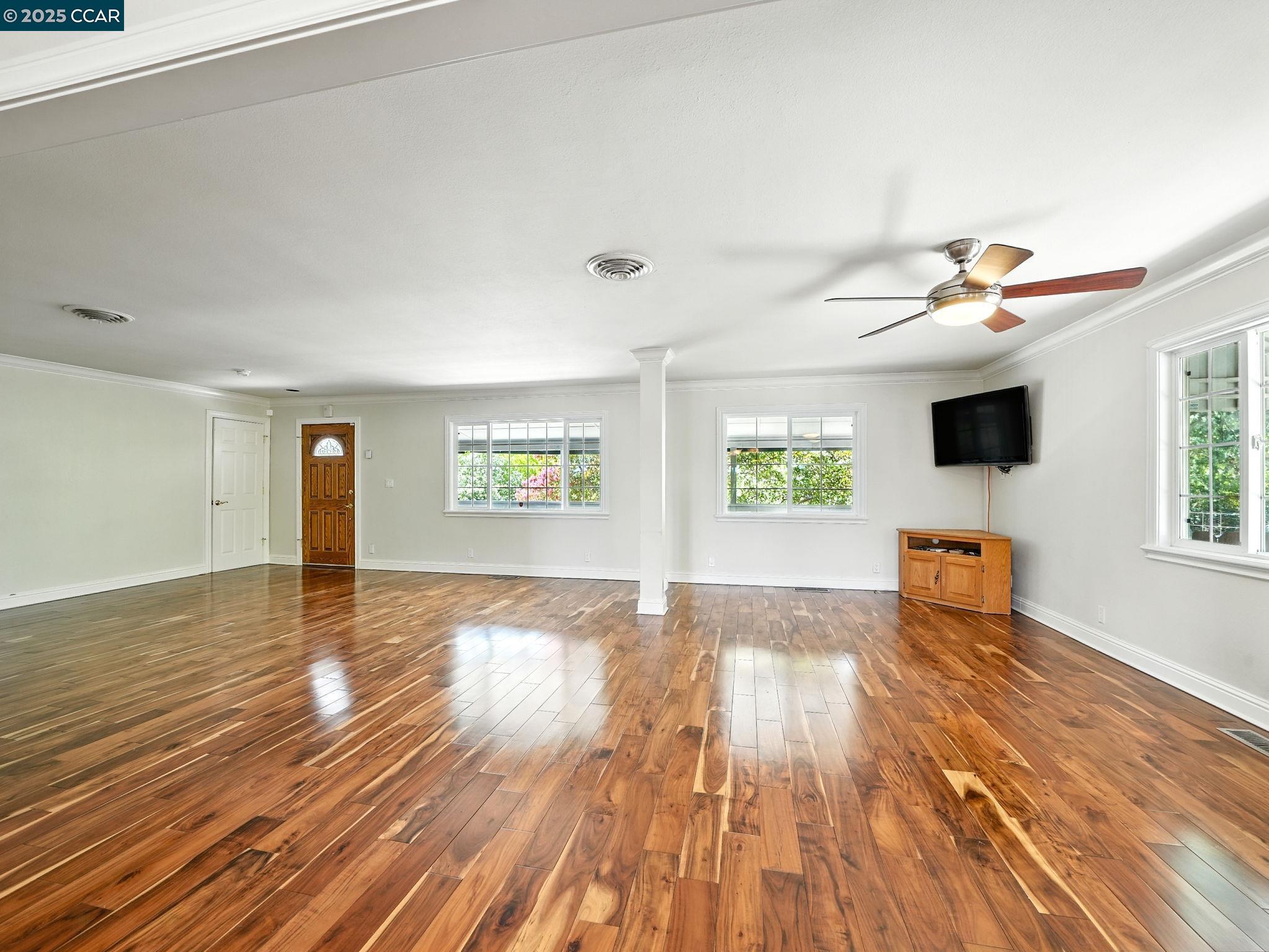Detail Gallery Image 10 of 41 For 234 Acacia Ln, Alamo,  CA 94507 - 3 Beds | 3 Baths