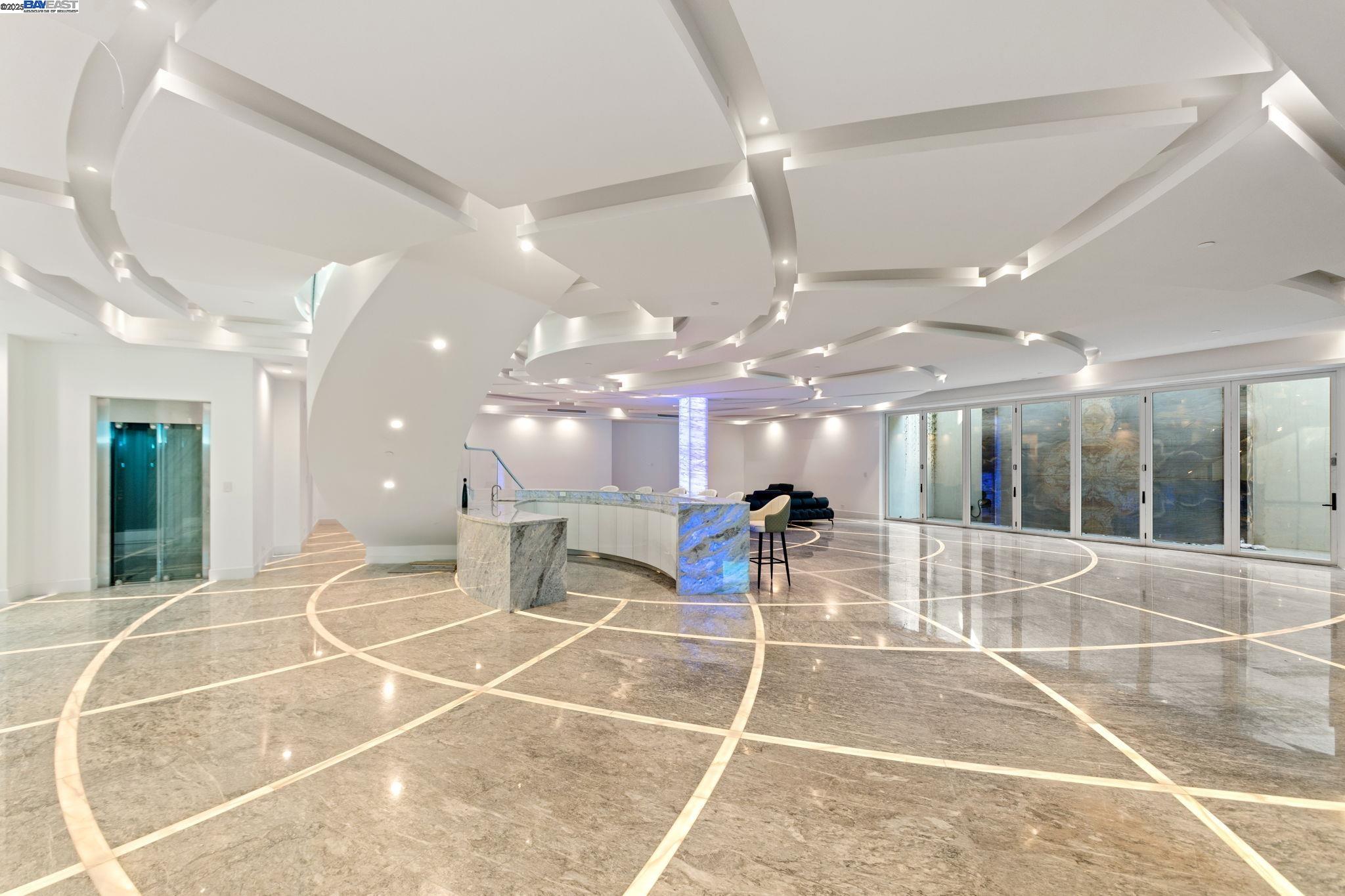 Detail Gallery Image 32 of 60 For 701 N Camden Dr, Beverly Hills,  CA 90210 - 6 Beds | 6/3 Baths