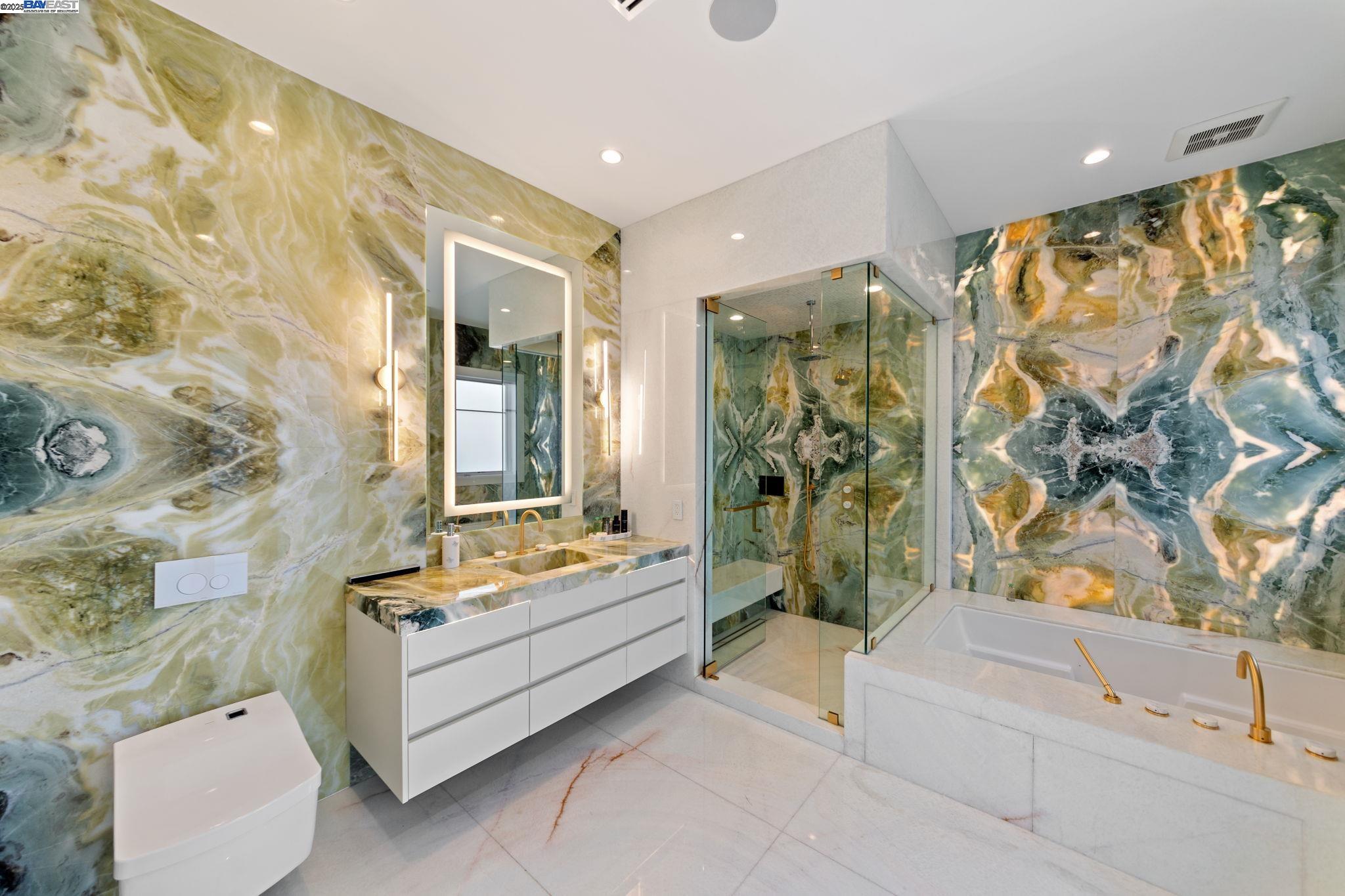 Detail Gallery Image 42 of 60 For 701 N Camden Dr, Beverly Hills,  CA 90210 - 6 Beds | 6/3 Baths