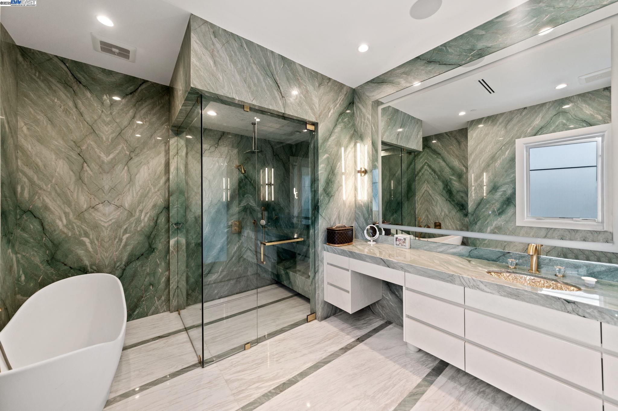 Detail Gallery Image 52 of 60 For 701 N Camden Dr, Beverly Hills,  CA 90210 - 6 Beds | 6/3 Baths