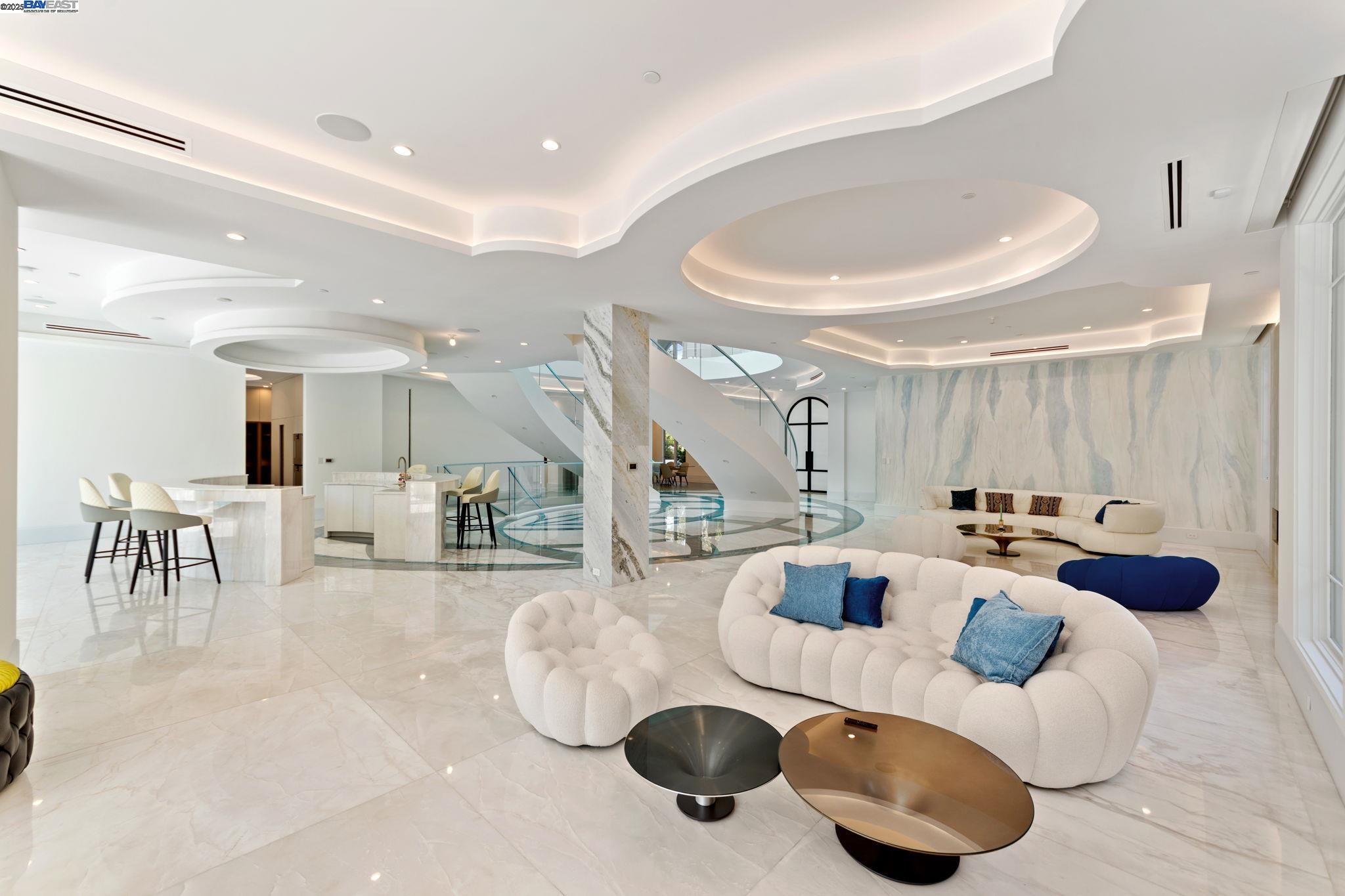 Detail Gallery Image 10 of 60 For 701 N Camden Dr, Beverly Hills,  CA 90210 - 6 Beds | 6/3 Baths