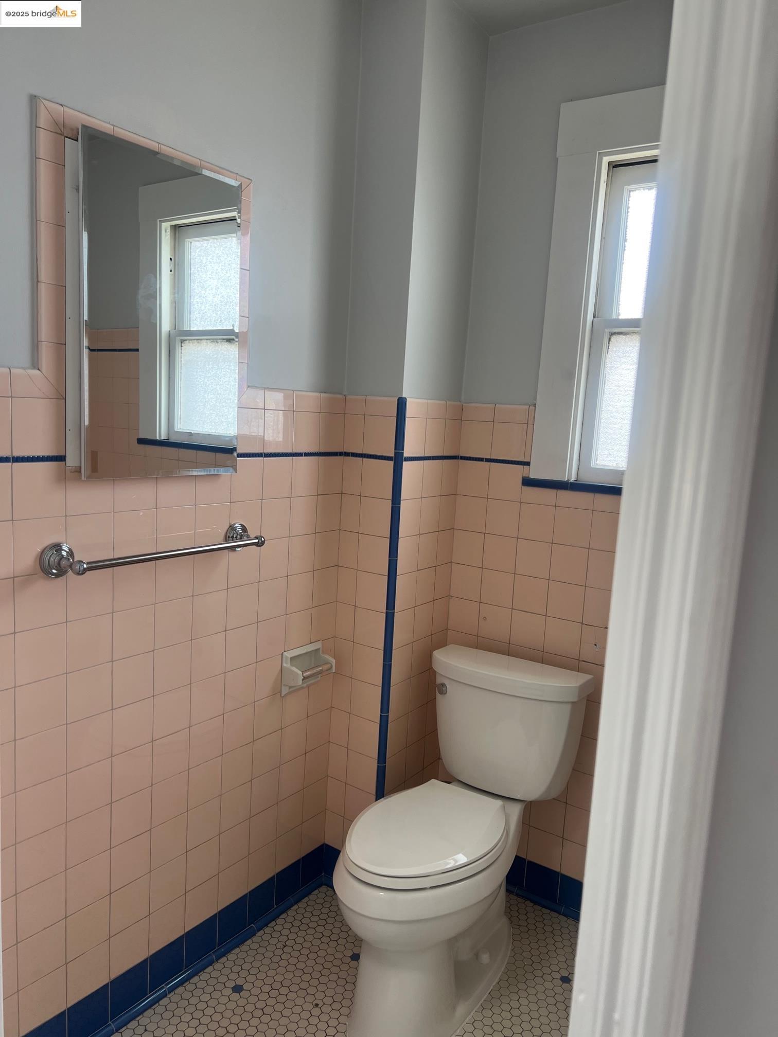 Detail Gallery Image 20 of 22 For 863 40th St., Oakland,  CA 94608 - – Beds | – Baths