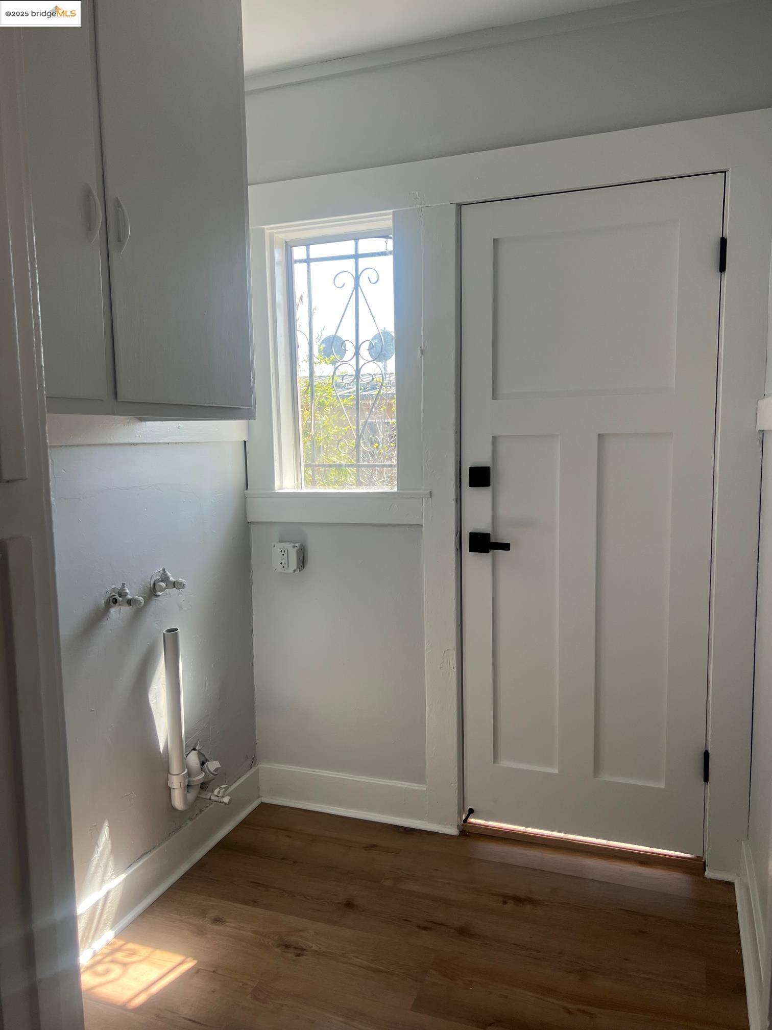 Detail Gallery Image 21 of 22 For 863 40th St., Oakland,  CA 94608 - – Beds | – Baths