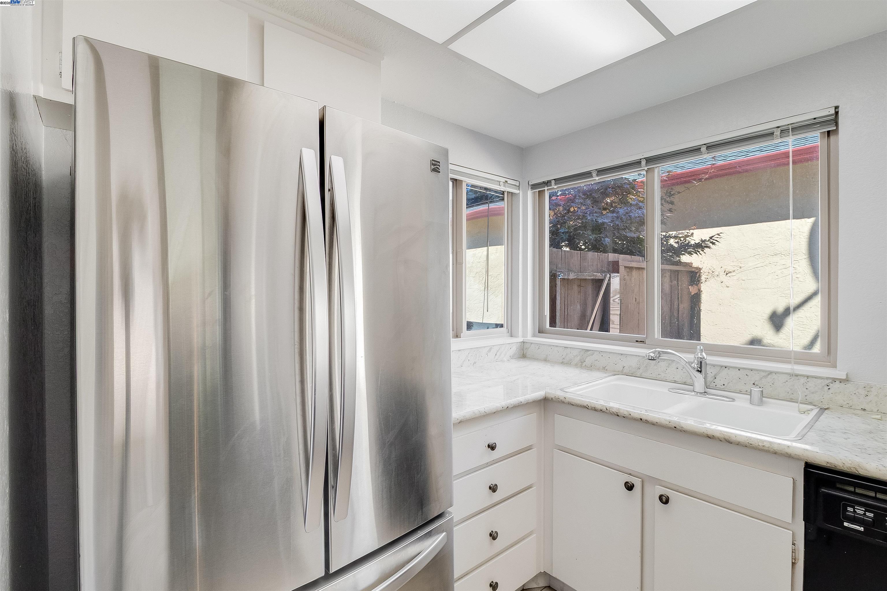 Detail Gallery Image 26 of 45 For 943 Coral Ridge Cir, Rodeo,  CA 94572 - 3 Beds | 2 Baths