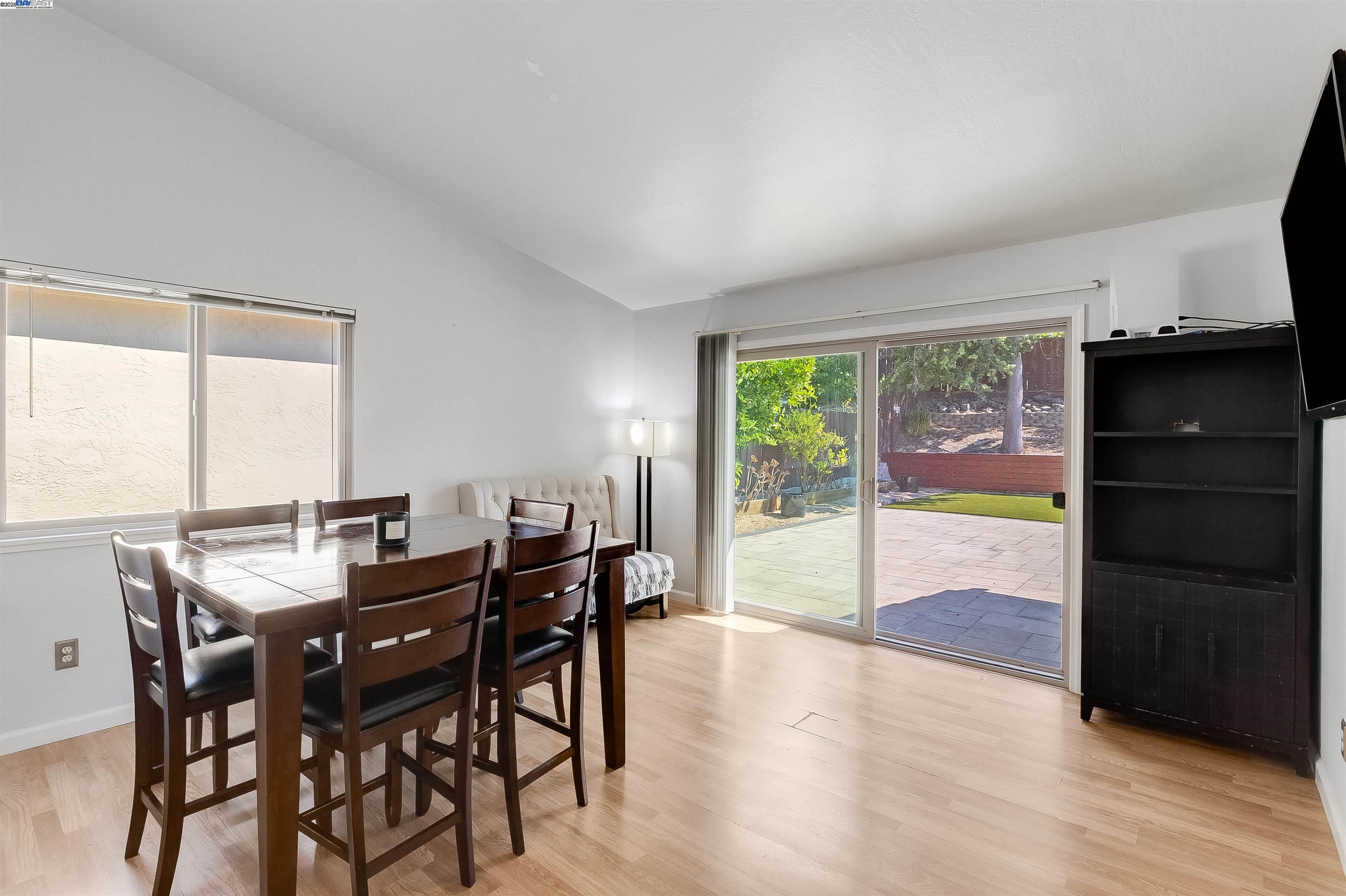 Detail Gallery Image 30 of 45 For 943 Coral Ridge Cir, Rodeo,  CA 94572 - 3 Beds | 2 Baths