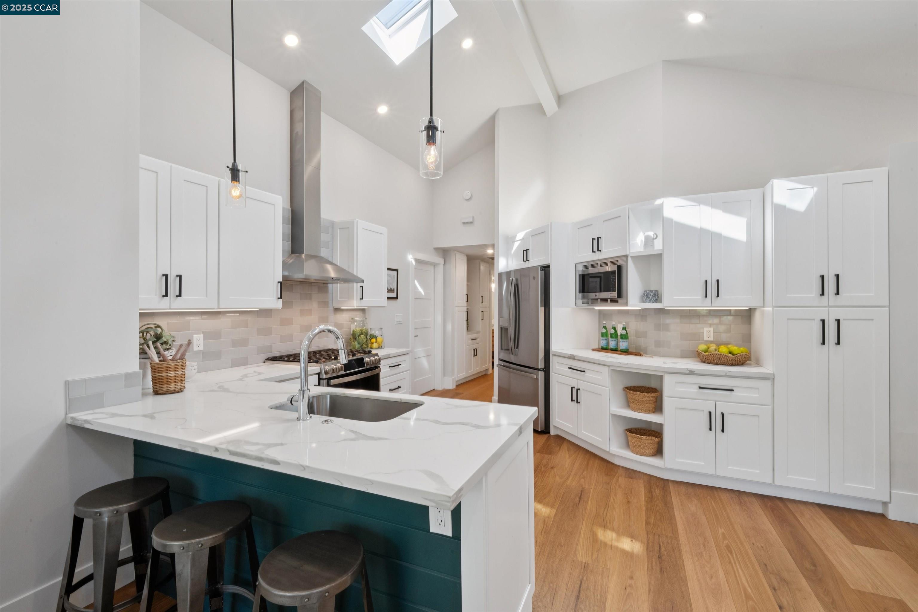 Detail Gallery Image 6 of 27 For 973 4th St, Lafayette,  CA 94549 - 3 Beds | 2 Baths