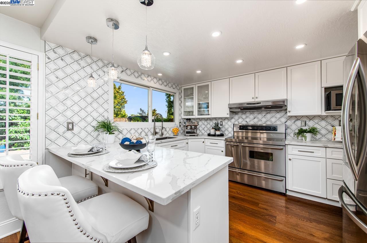 Detail Gallery Image 12 of 39 For 260 Mara Pl, San Ramon,  CA 94583 - 4 Beds | 2/1 Baths