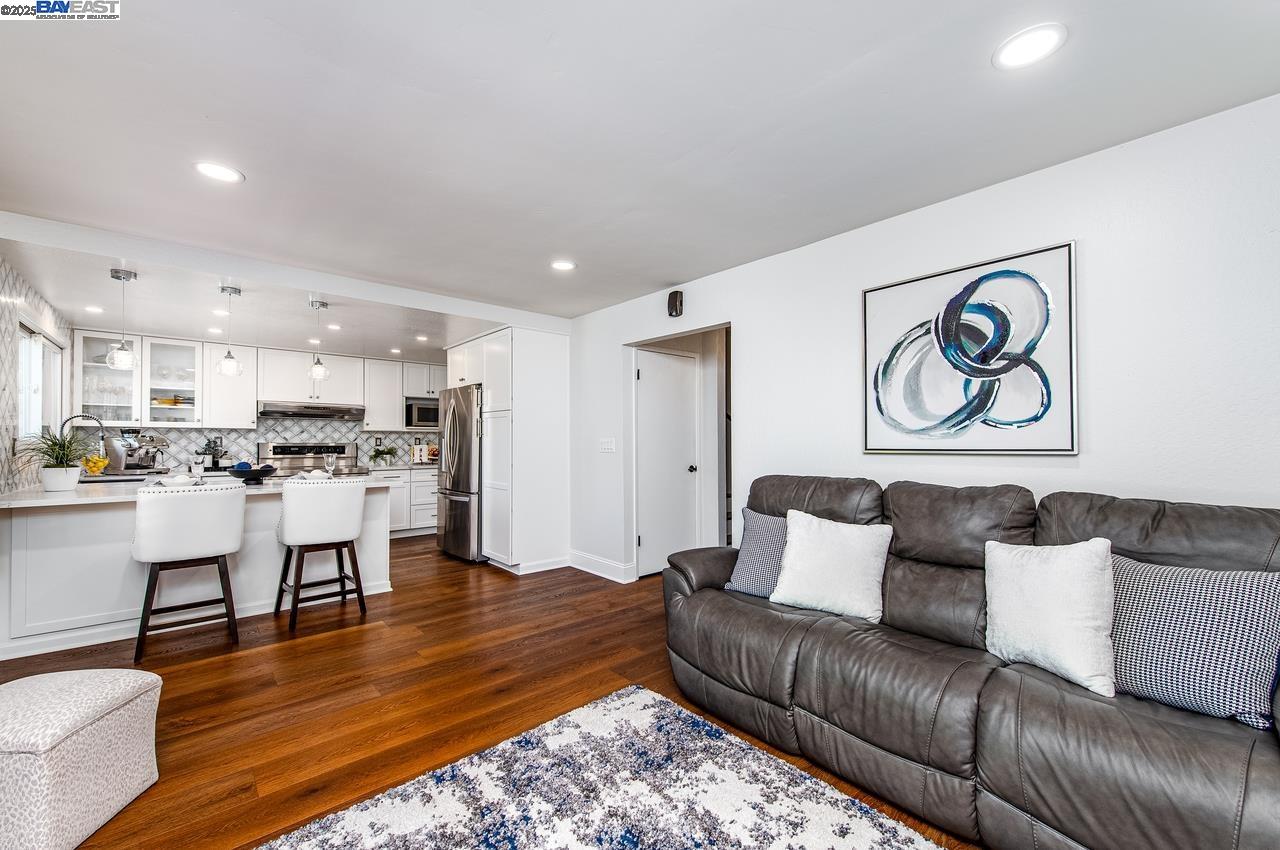 Detail Gallery Image 18 of 39 For 260 Mara Pl, San Ramon,  CA 94583 - 4 Beds | 2/1 Baths
