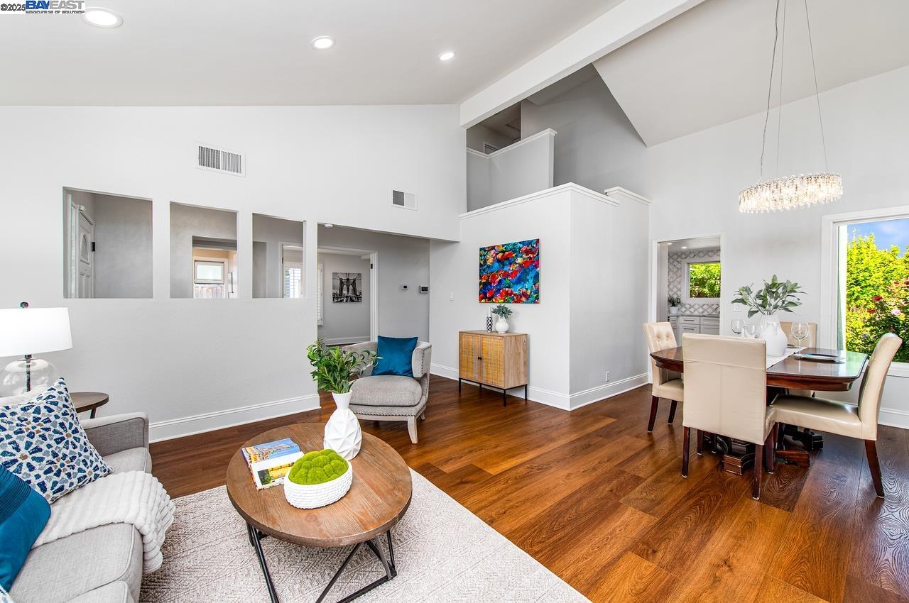 Detail Gallery Image 8 of 39 For 260 Mara Pl, San Ramon,  CA 94583 - 4 Beds | 2/1 Baths
