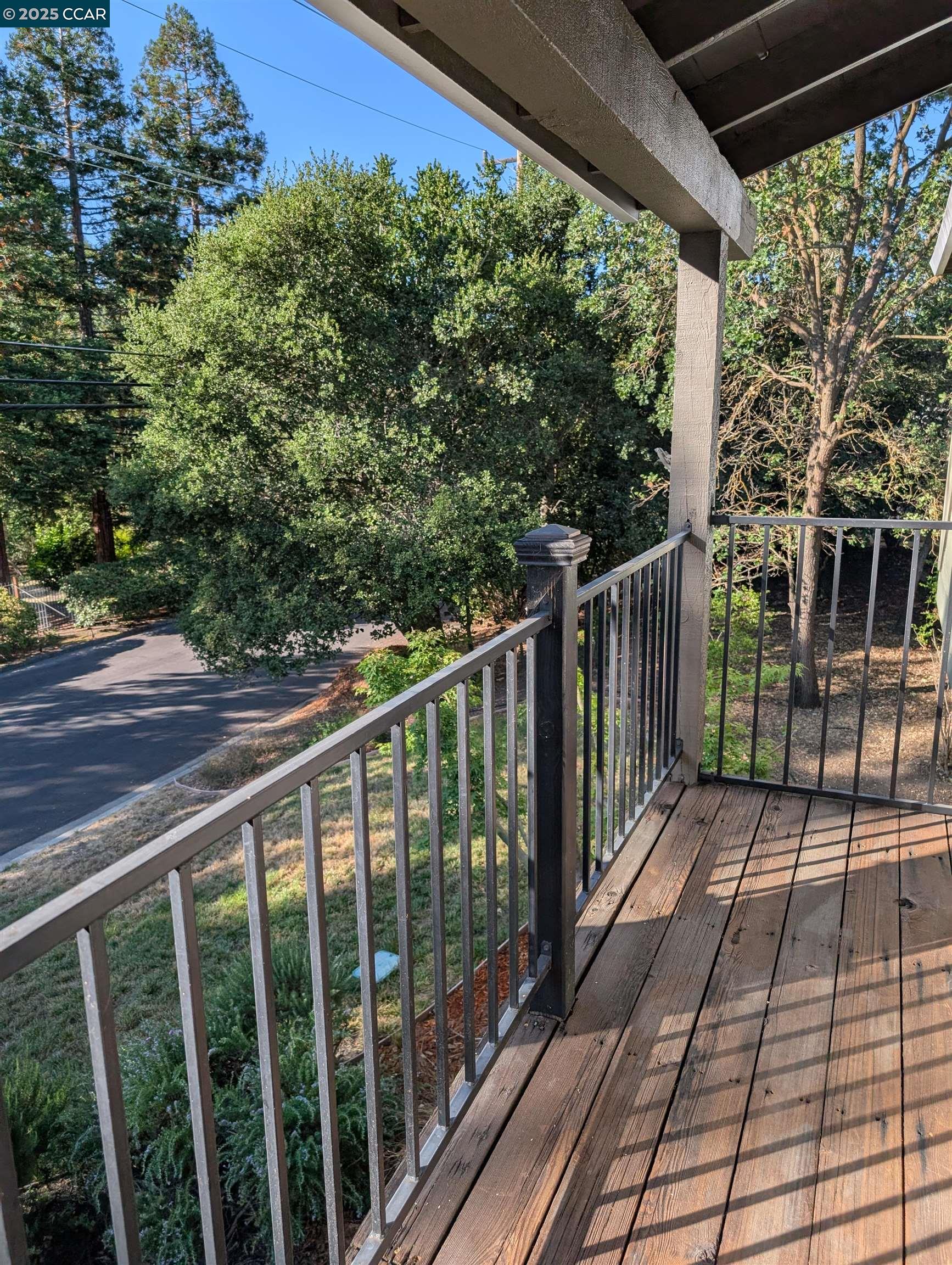Detail Gallery Image 11 of 23 For 310 Miranda Ln, Alamo,  CA 94507 - 5 Beds | 3 Baths