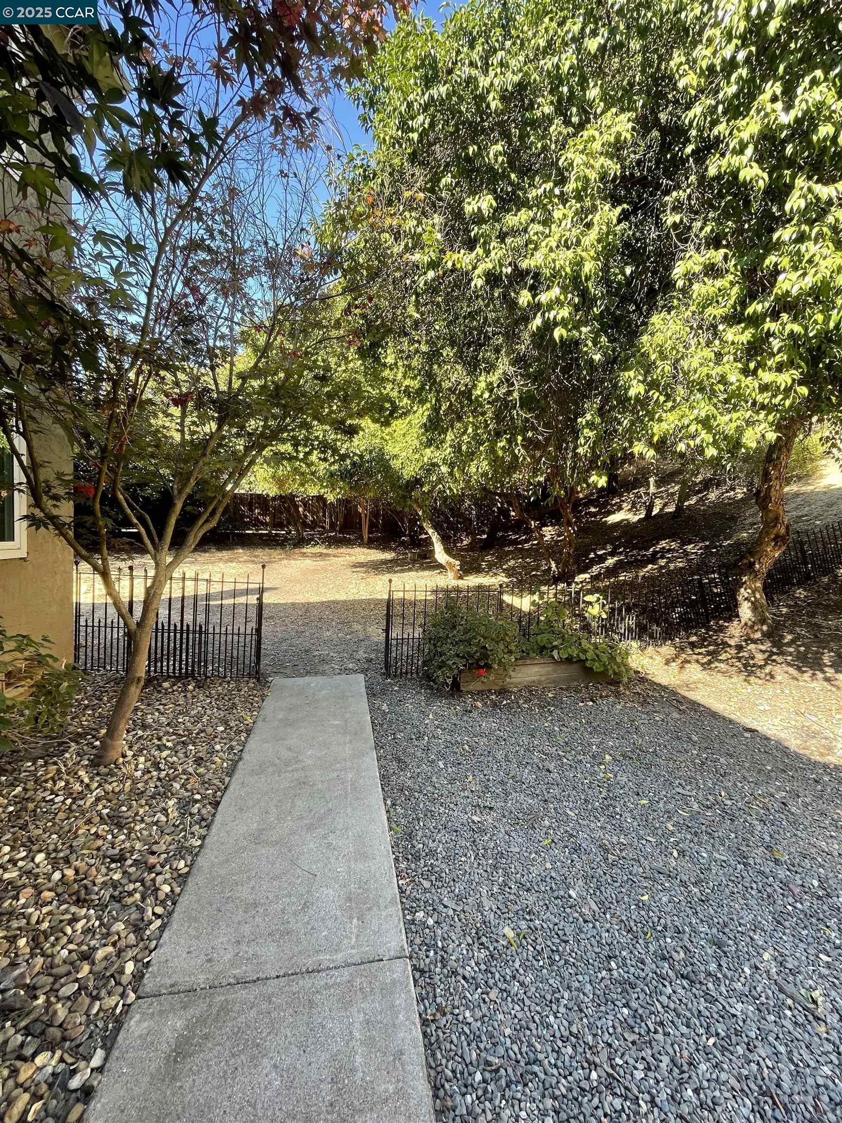 Detail Gallery Image 23 of 23 For 310 Miranda Ln, Alamo,  CA 94507 - 5 Beds | 3 Baths