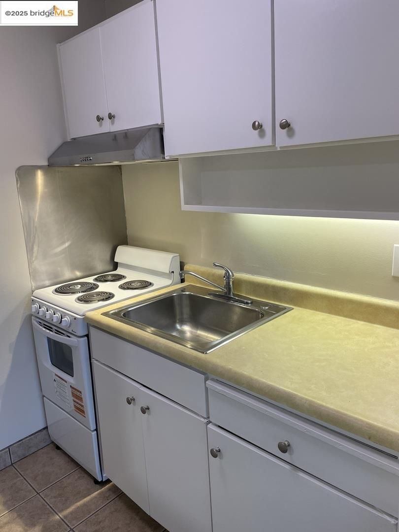 Detail Gallery Image 4 of 18 For Captain Dr #E243,  Emeryville,  CA 94608 - 1 Beds | 1 Baths