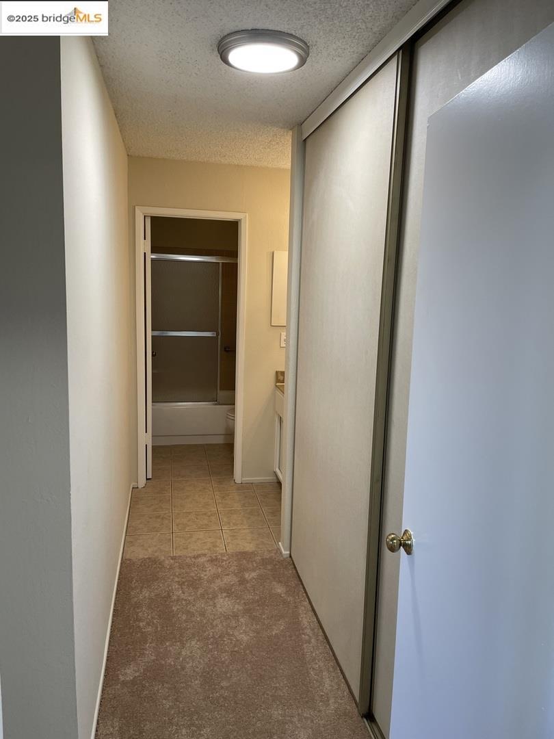 Detail Gallery Image 8 of 18 For Captain Dr #E243,  Emeryville,  CA 94608 - 1 Beds | 1 Baths