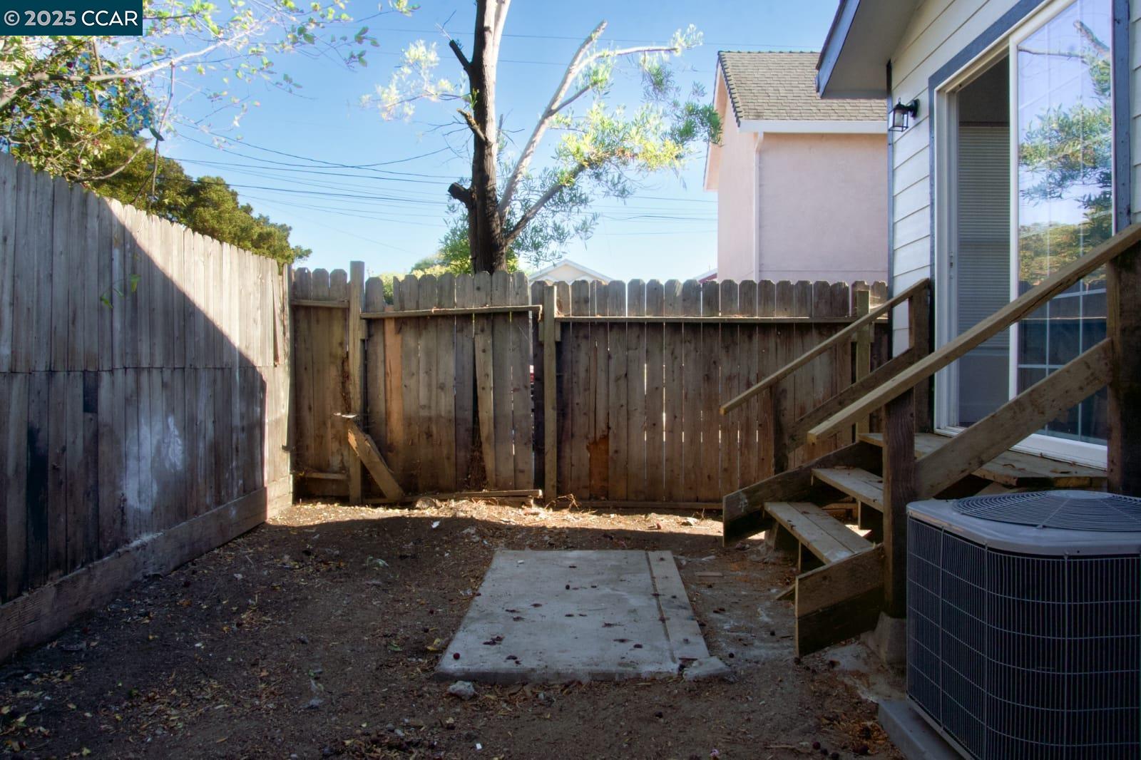 Detail Gallery Image 21 of 24 For 1314 Battery St, Richmond,  CA 94801 - 3 Beds | 2 Baths