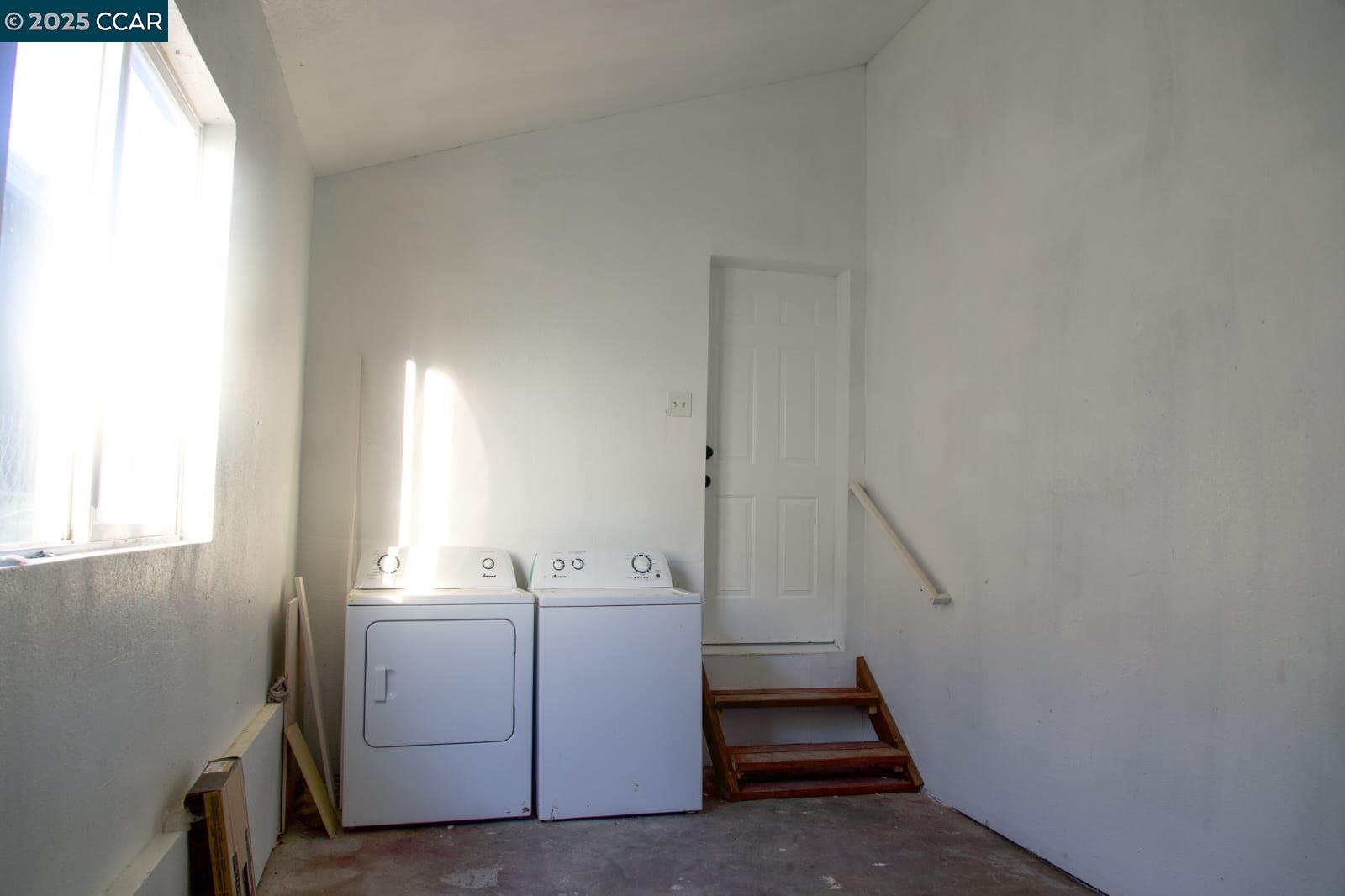 Detail Gallery Image 23 of 24 For 1314 Battery St, Richmond,  CA 94801 - 3 Beds | 2 Baths
