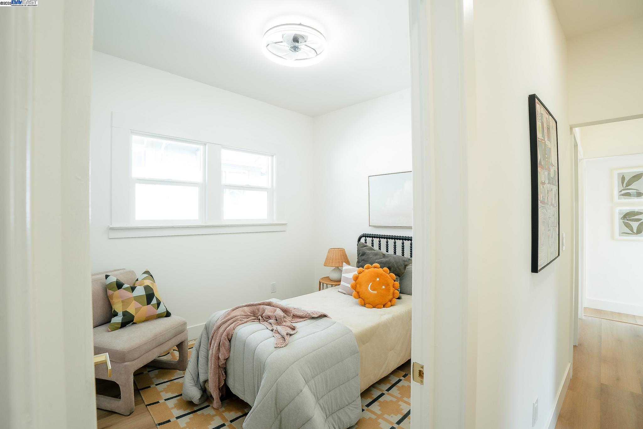 Detail Gallery Image 17 of 24 For 2232 Rosedale Ave, Oakland,  CA 94601 - 3 Beds | 3 Baths