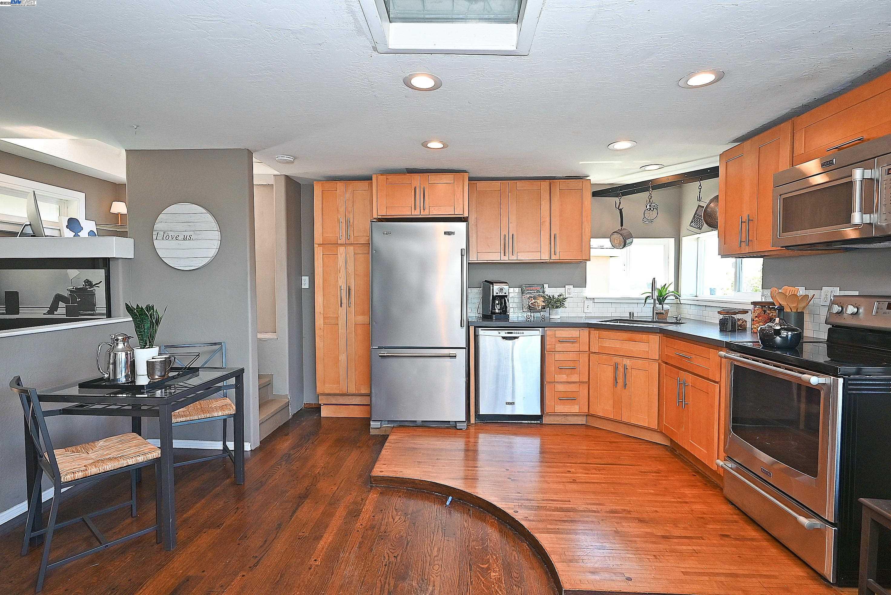 Detail Gallery Image 13 of 36 For 1947 Placer Dr, San Leandro,  CA 94578 - 1 Beds | 1 Baths