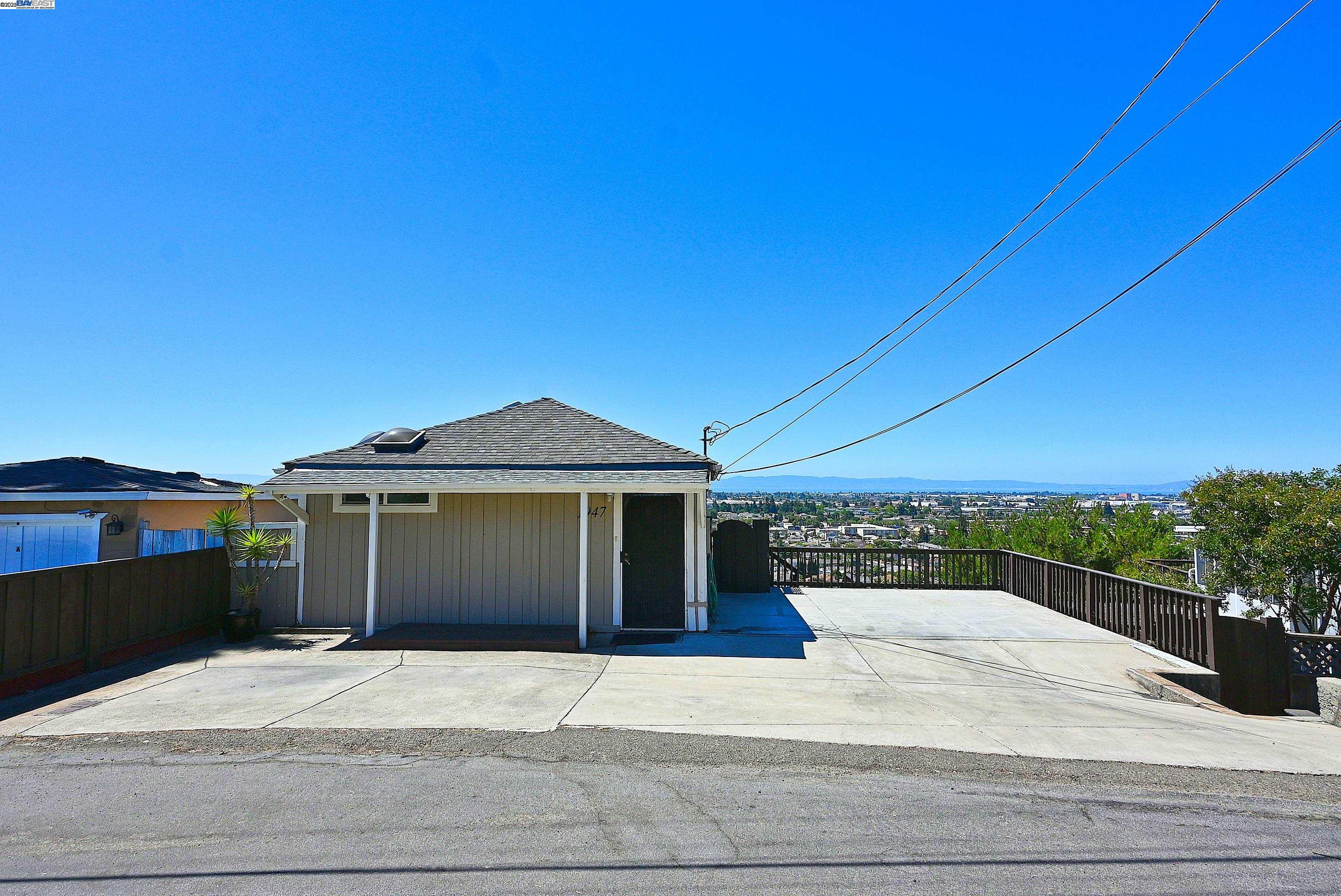 Detail Gallery Image 3 of 36 For 1947 Placer Dr, San Leandro,  CA 94578 - 1 Beds | 1 Baths