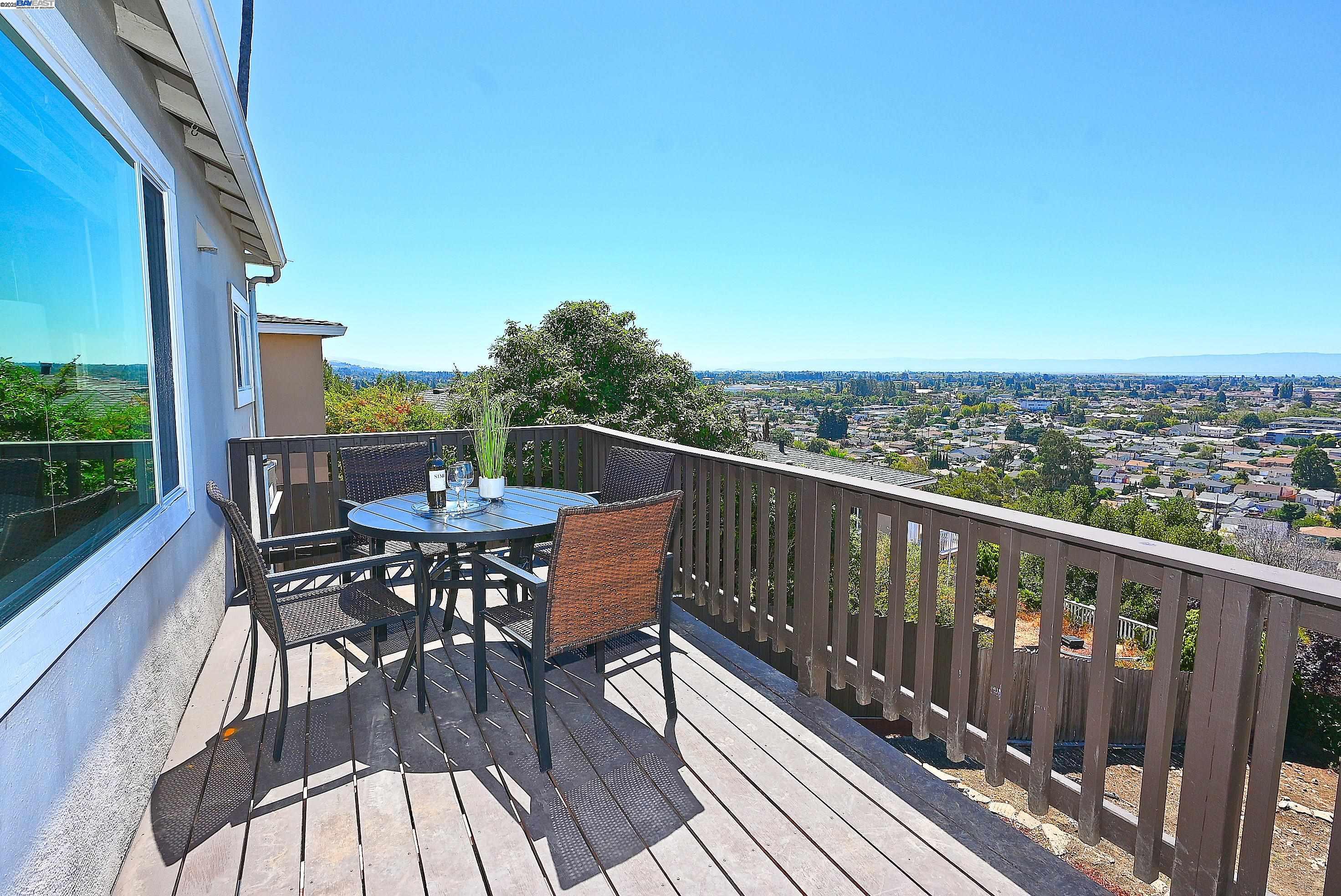 Detail Gallery Image 21 of 36 For 1947 Placer Dr, San Leandro,  CA 94578 - 1 Beds | 1 Baths