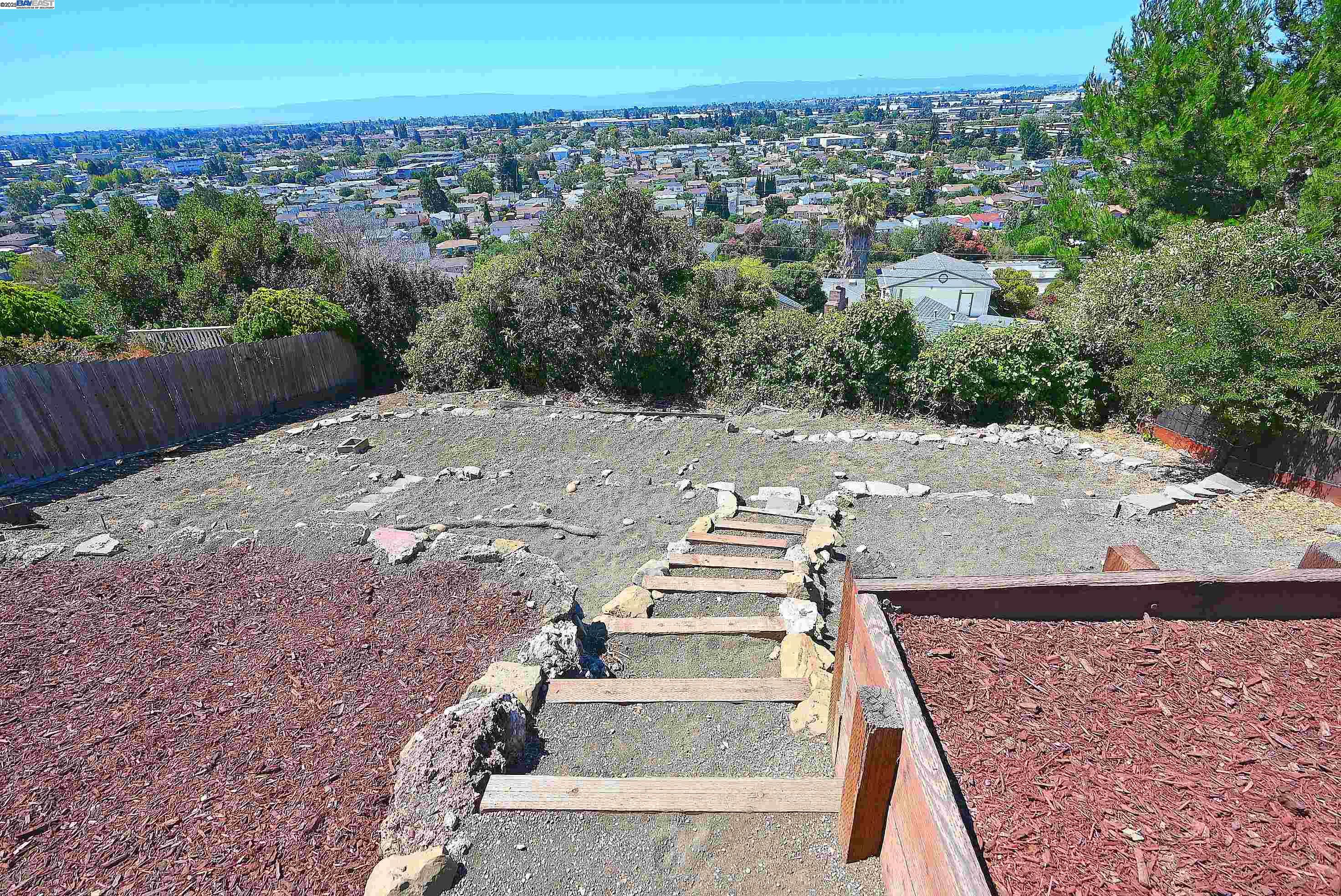 Detail Gallery Image 31 of 36 For 1947 Placer Dr, San Leandro,  CA 94578 - 1 Beds | 1 Baths
