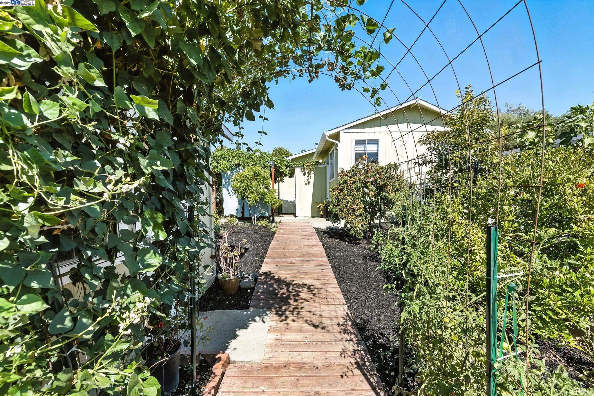 Detail Gallery Image 30 of 37 For 43547 Ellsworth St, Fremont,  CA 94539 - 3 Beds | 2 Baths