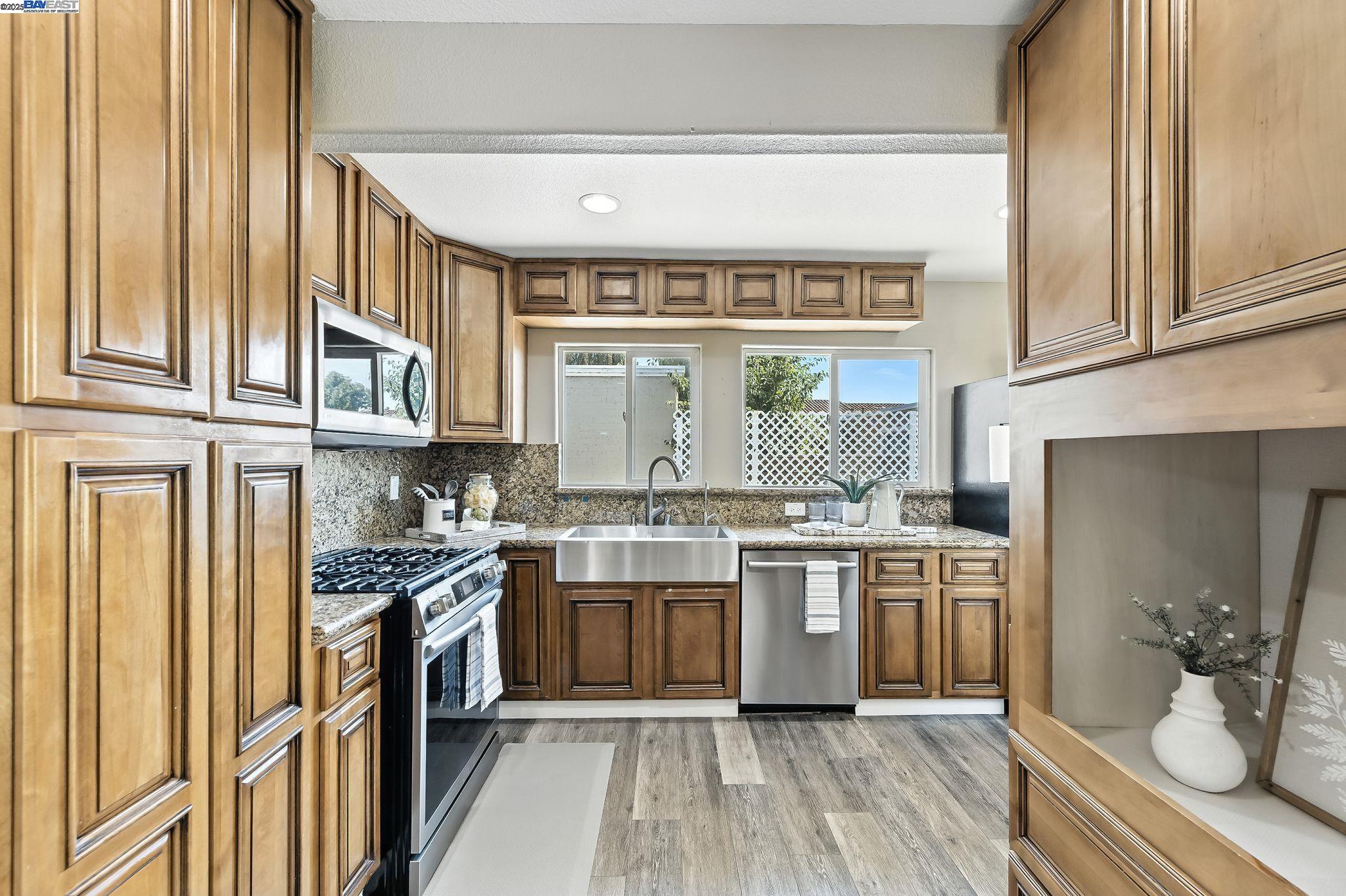 Detail Gallery Image 9 of 37 For 43547 Ellsworth St, Fremont,  CA 94539 - 3 Beds | 2 Baths