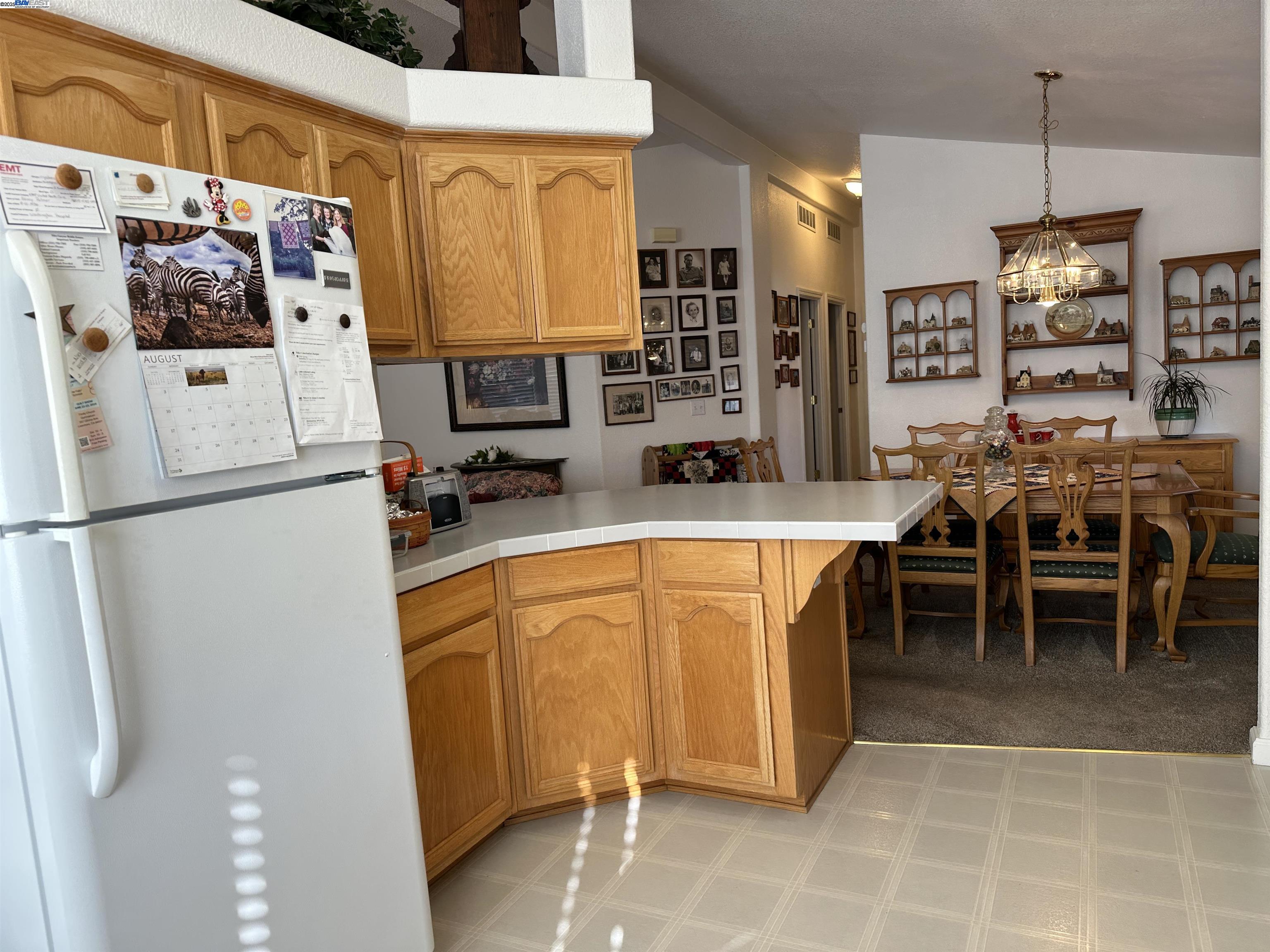 Detail Gallery Image 16 of 38 For 711 Old Canyon Rd #103,  Fremont,  CA 94536 - 3 Beds | 2 Baths