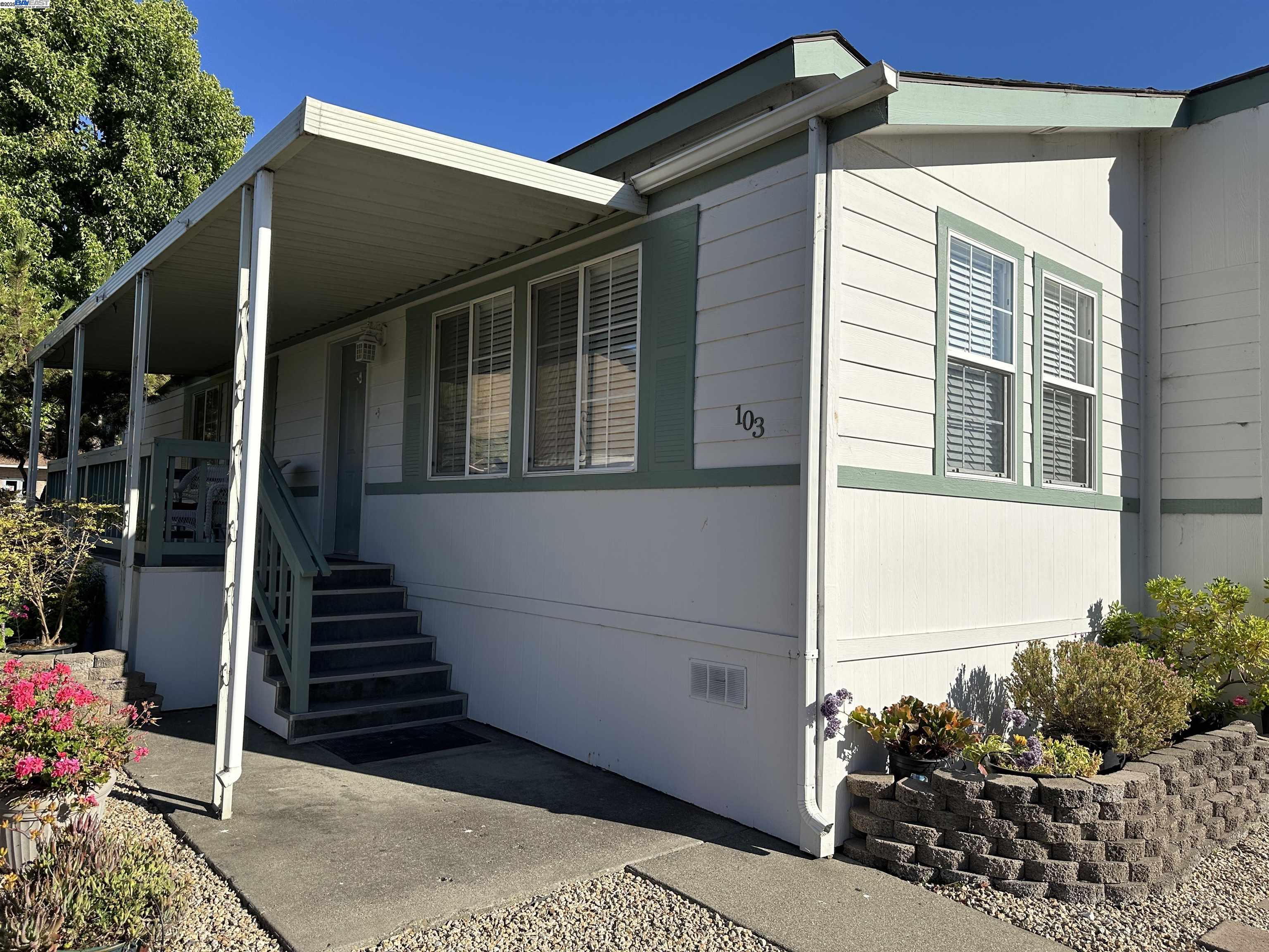 Detail Gallery Image 26 of 38 For 711 Old Canyon Rd #103,  Fremont,  CA 94536 - 3 Beds | 2 Baths