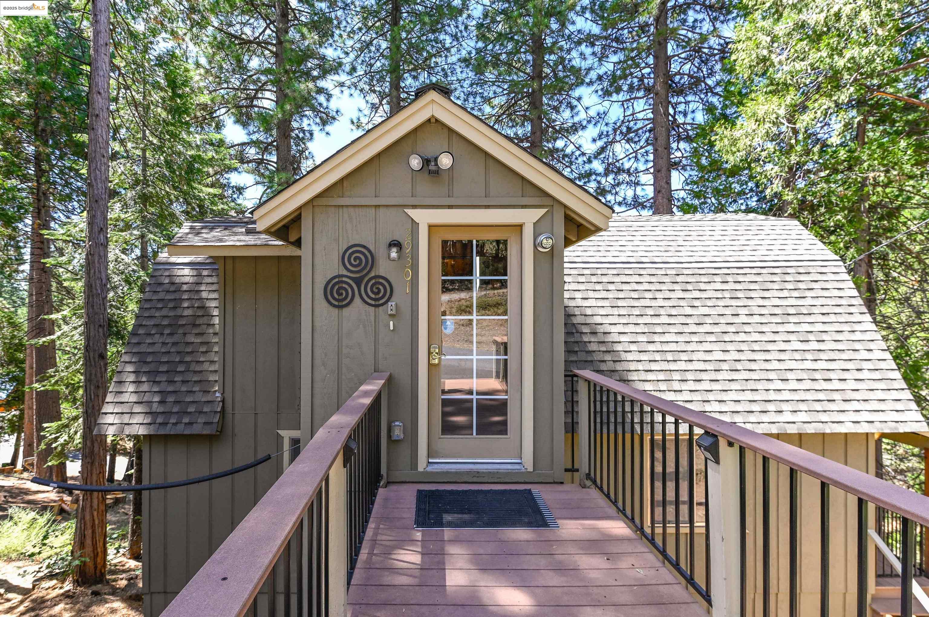 Detail Gallery Image 1 of 41 For 29301 Lassen Dr, Cold Springs,  CA 95335 - 3 Beds | 2 Baths