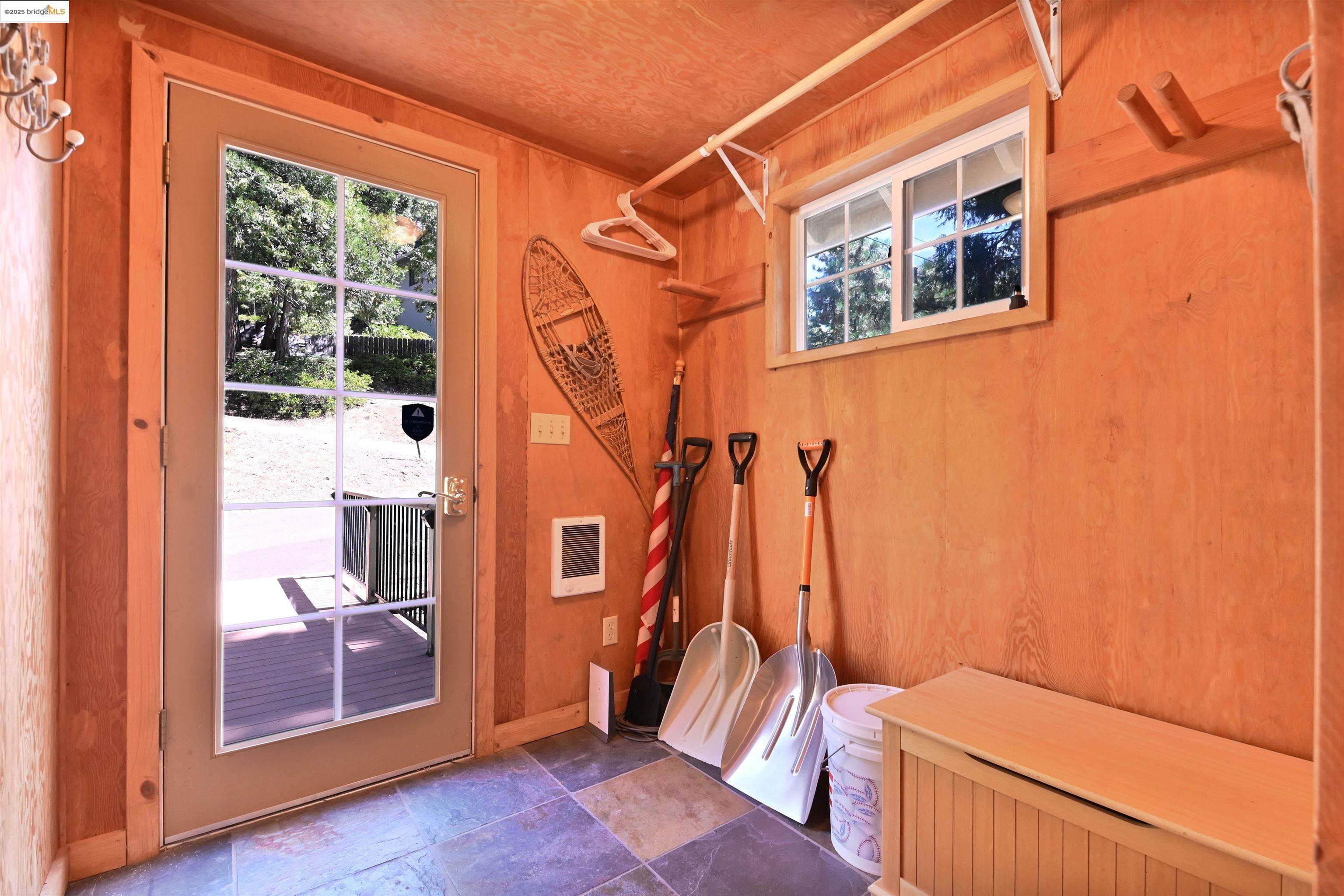 Detail Gallery Image 4 of 41 For 29301 Lassen Dr, Cold Springs,  CA 95335 - 3 Beds | 2 Baths
